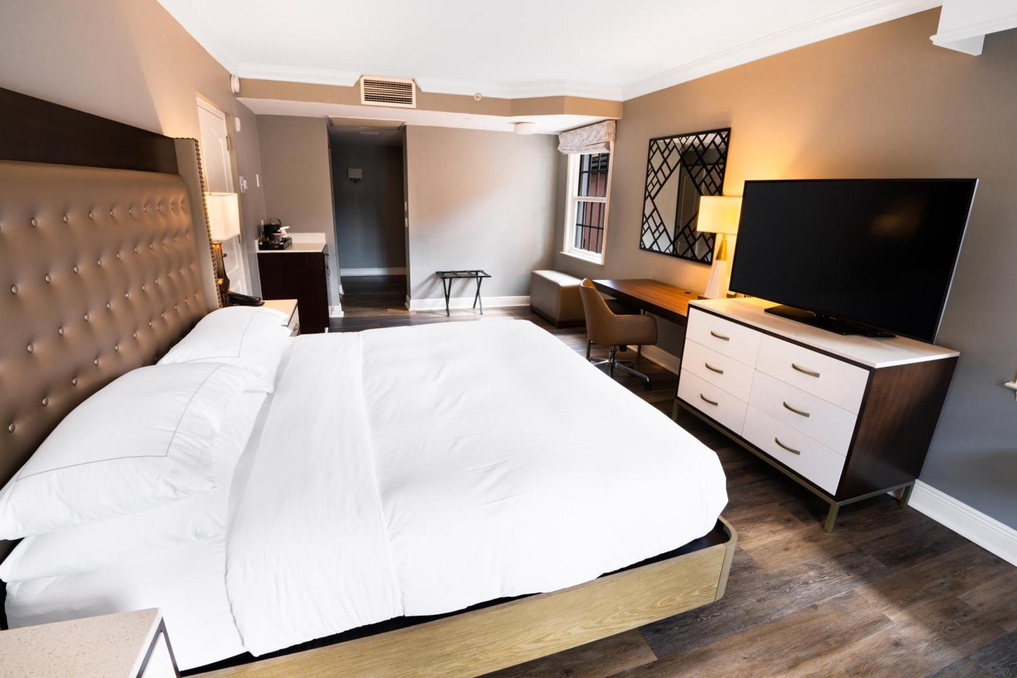 Hilton Historic Bayfront Hotel 4*