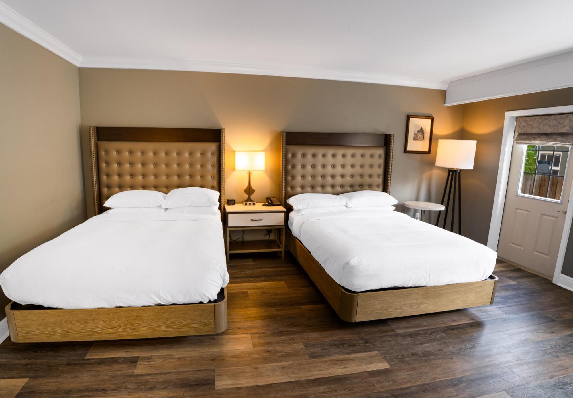 Hilton Historic Bayfront 4*