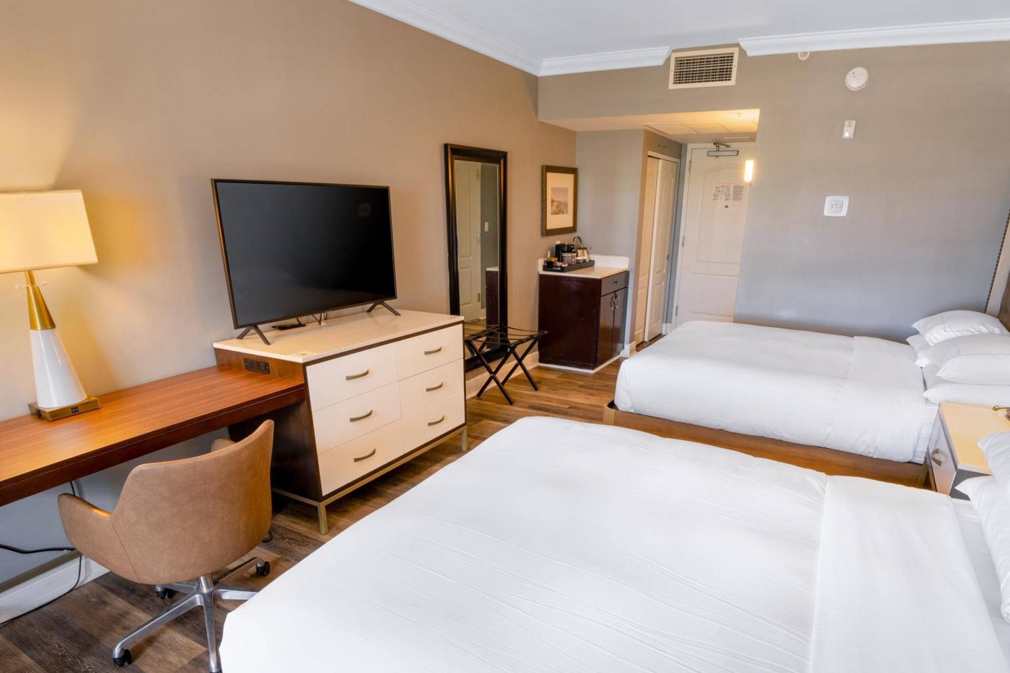 Hilton Historic Bayfront Hotel 4*