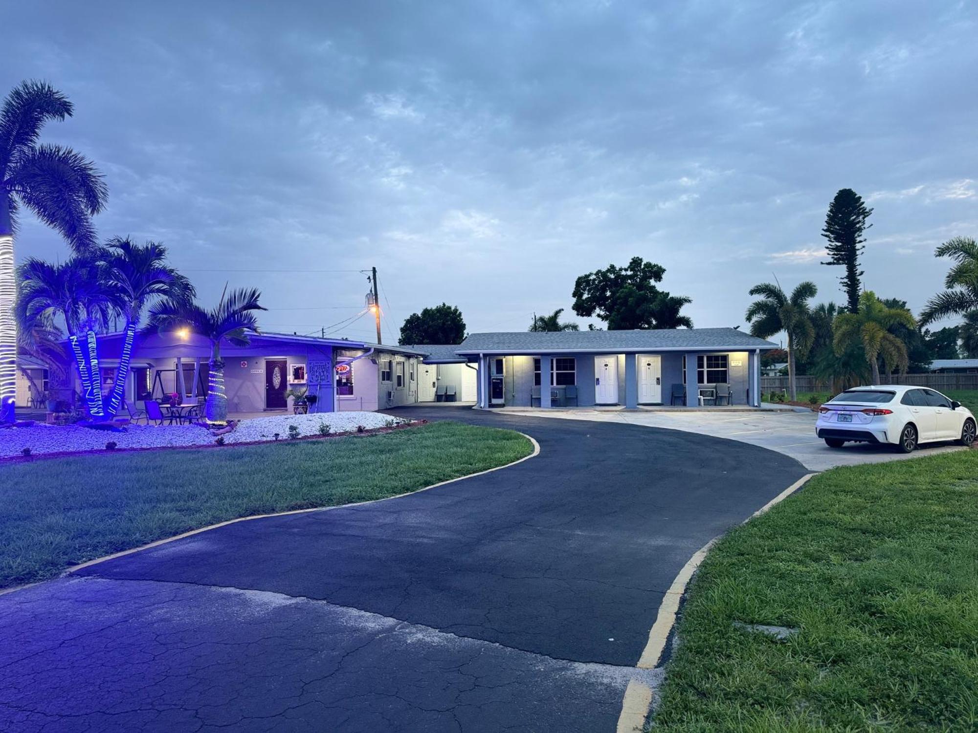 American Motel 2*