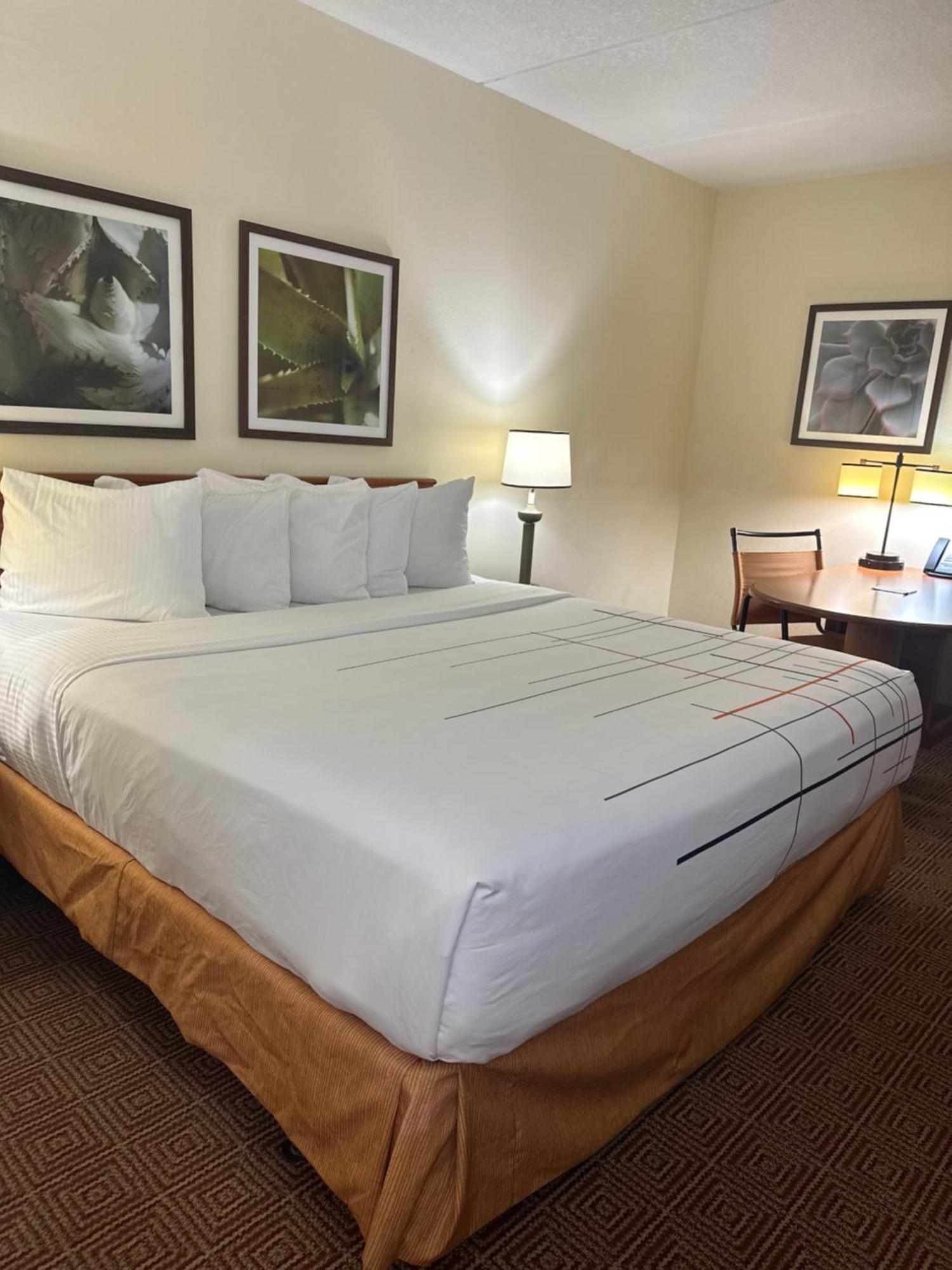 Hotel La Quinta & By Wyndham Sawgrass