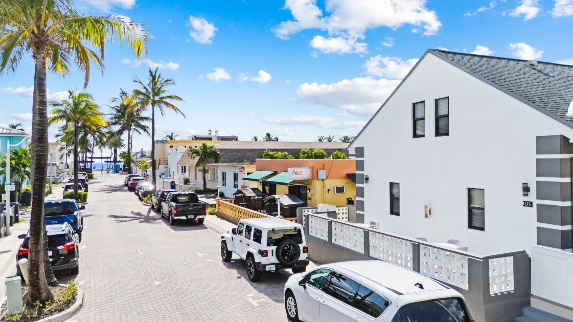 Stylish Hobe Loft Cozy Unit #3 * Hollywood
