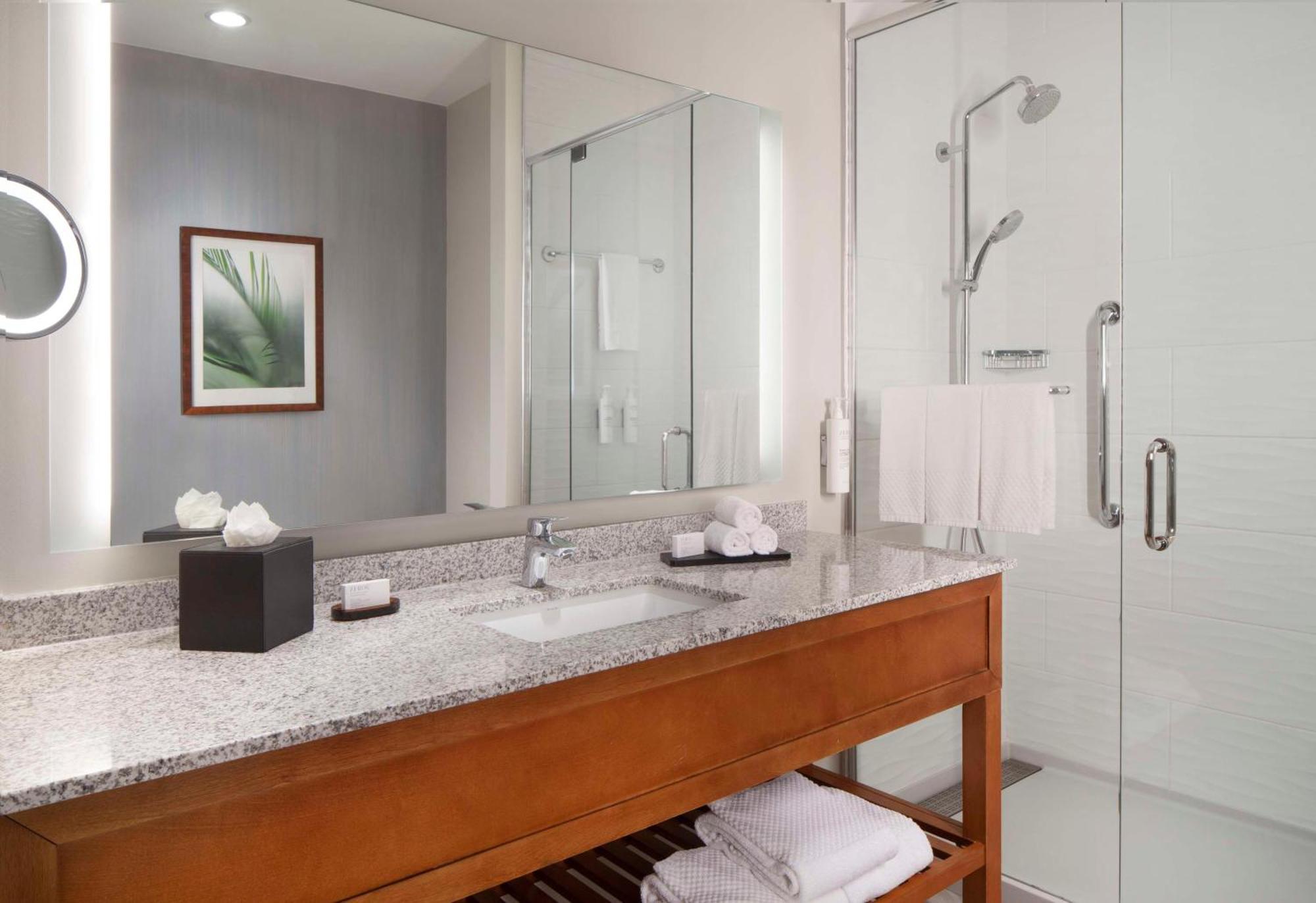 Embassy By Hilton 4* Sarasota