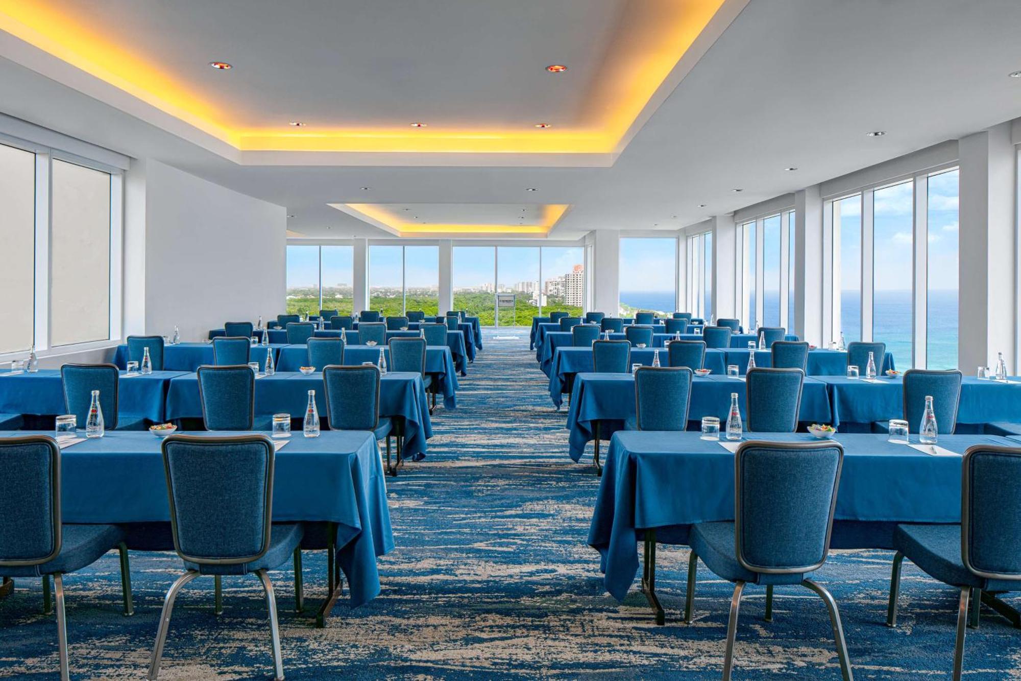 Sonesta Lauderdale Hotel