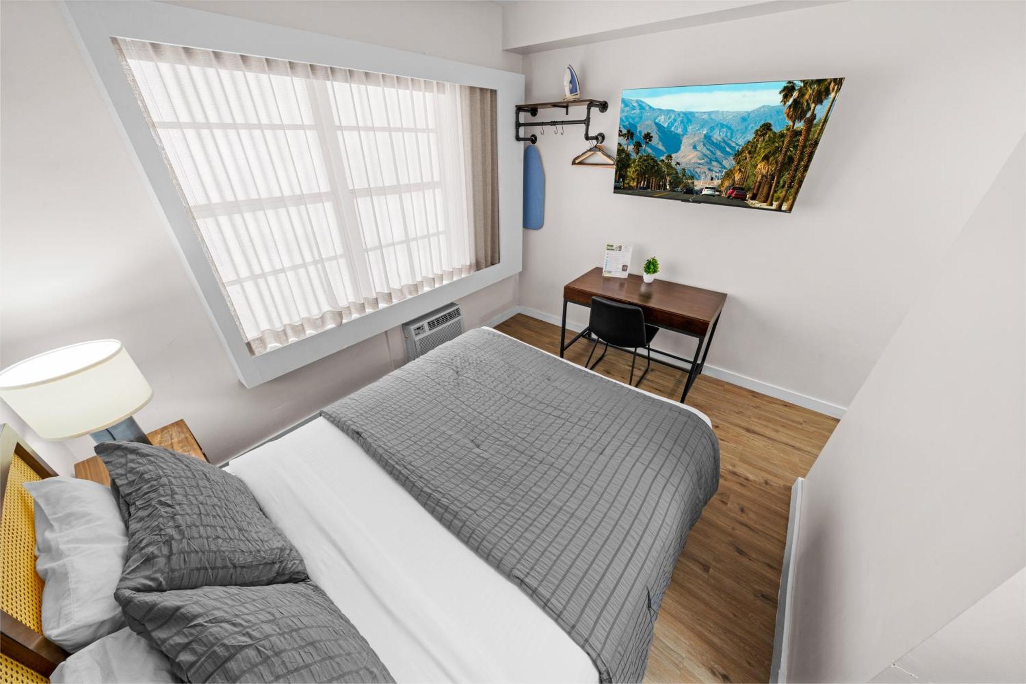 Hotel Greenview By Lowkl