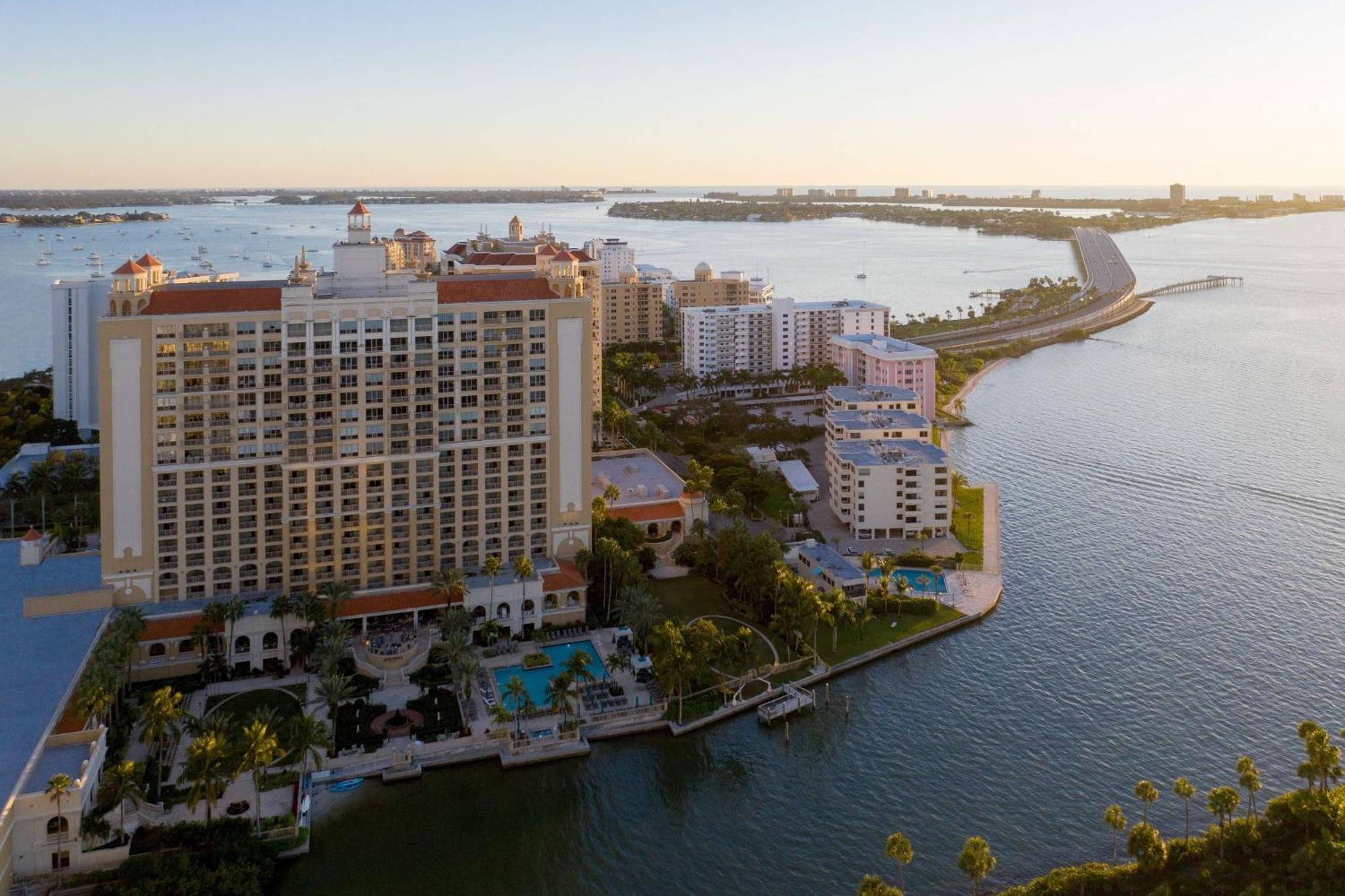 The Ritz-carlton, 5*