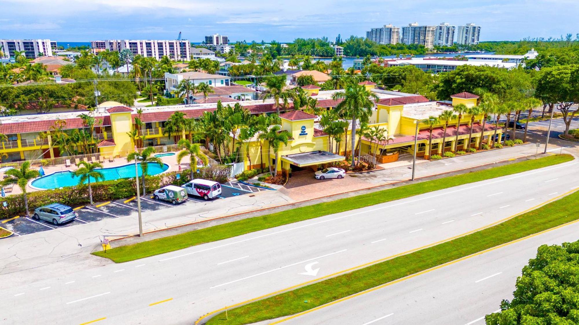Hotel Oasis Boca Raton
