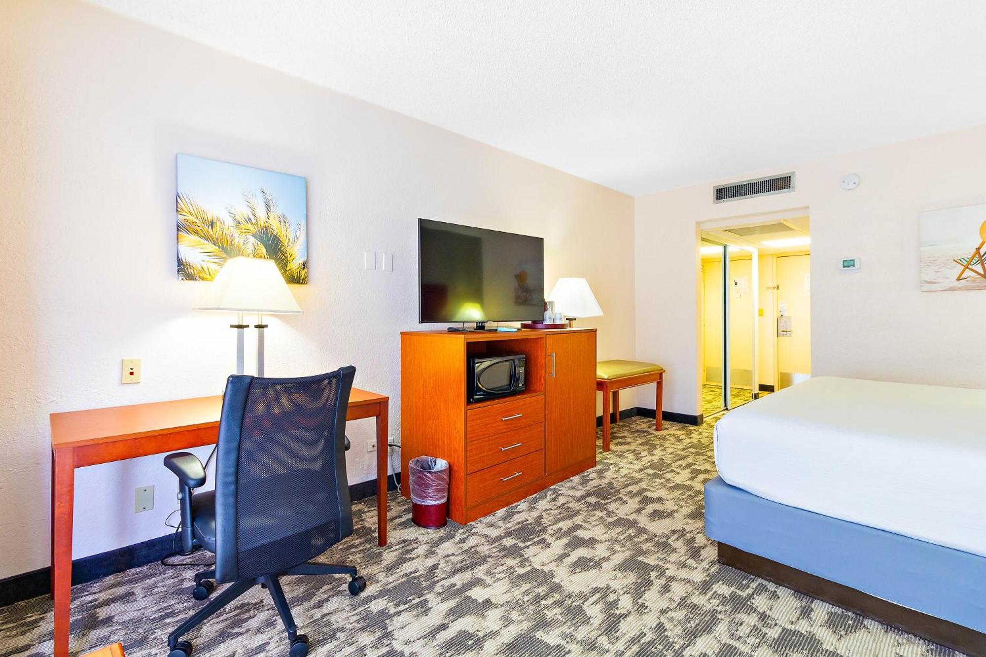 Oasis Hotel Boca Raton