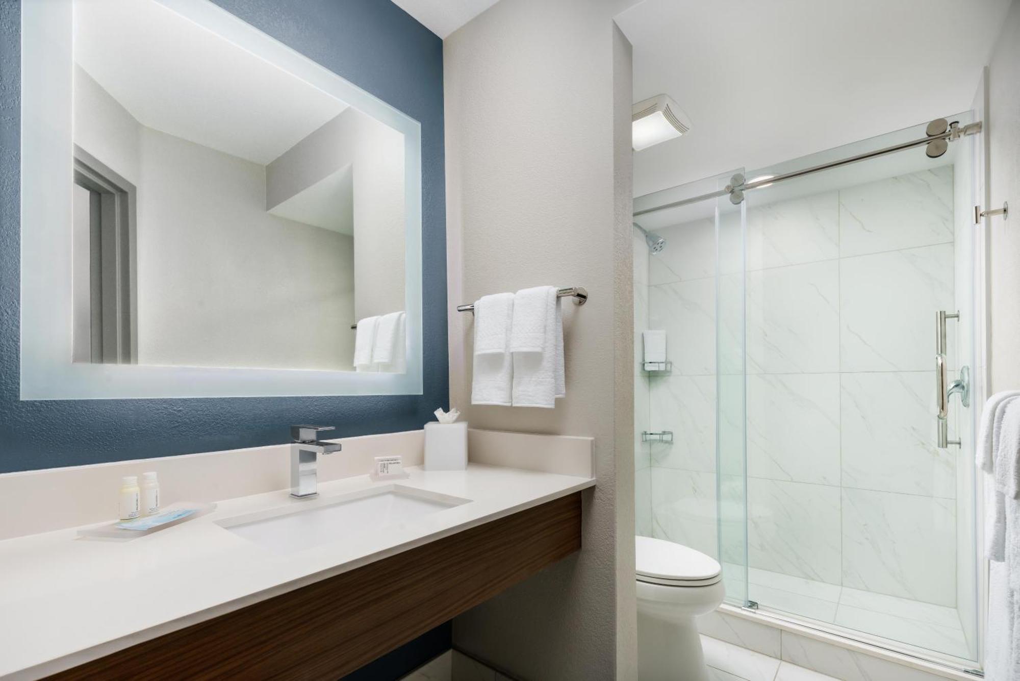 Courtyard By Marriott Orlando Buena Vista At Vista Centre 3*