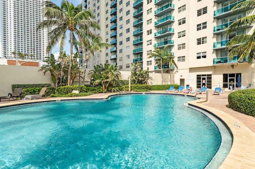 Cozy Ocean View By Miami Te Espera - Hallandale 11e *