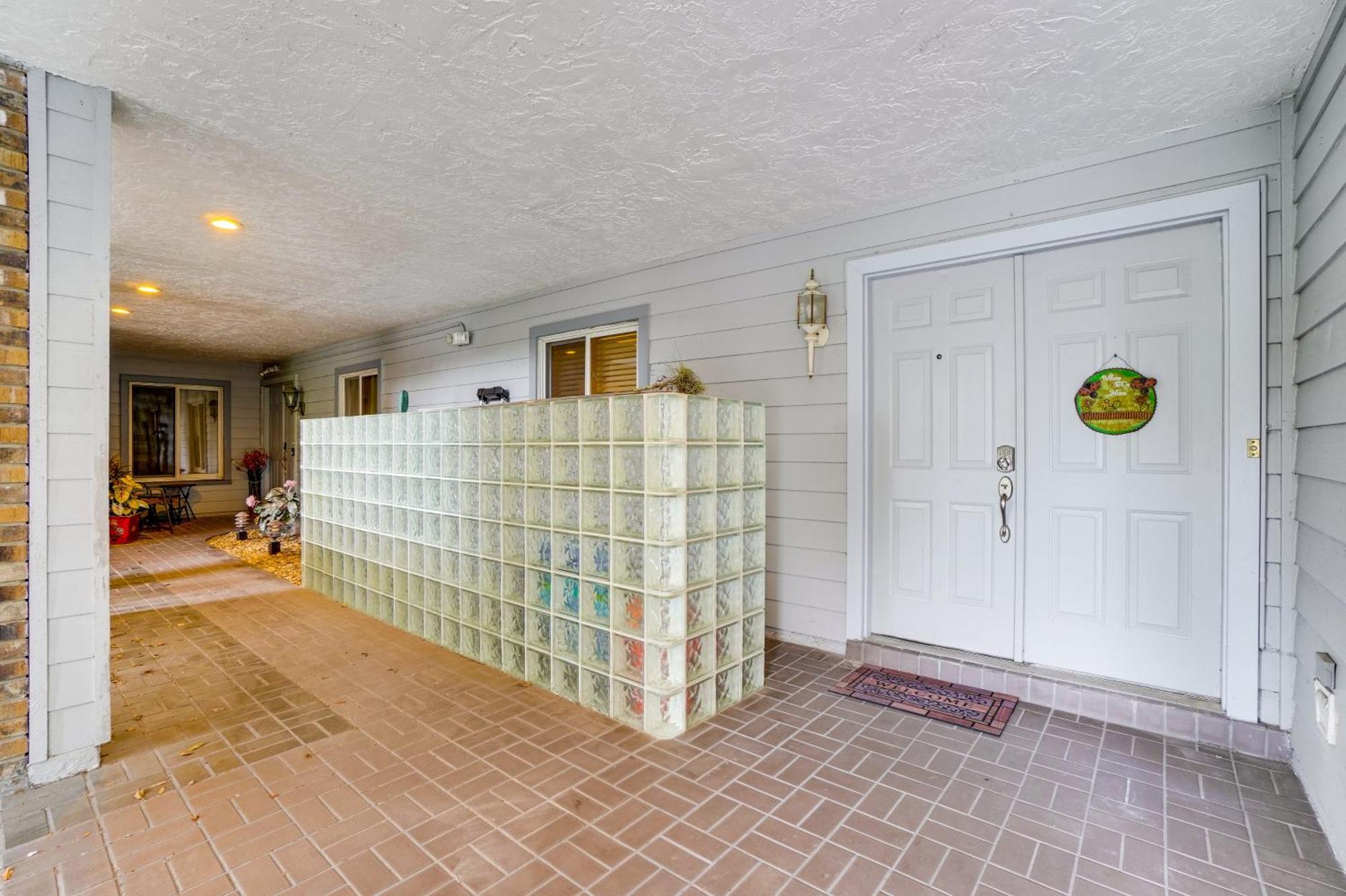 Apartment Sunny Retreat Near Space Coast! *