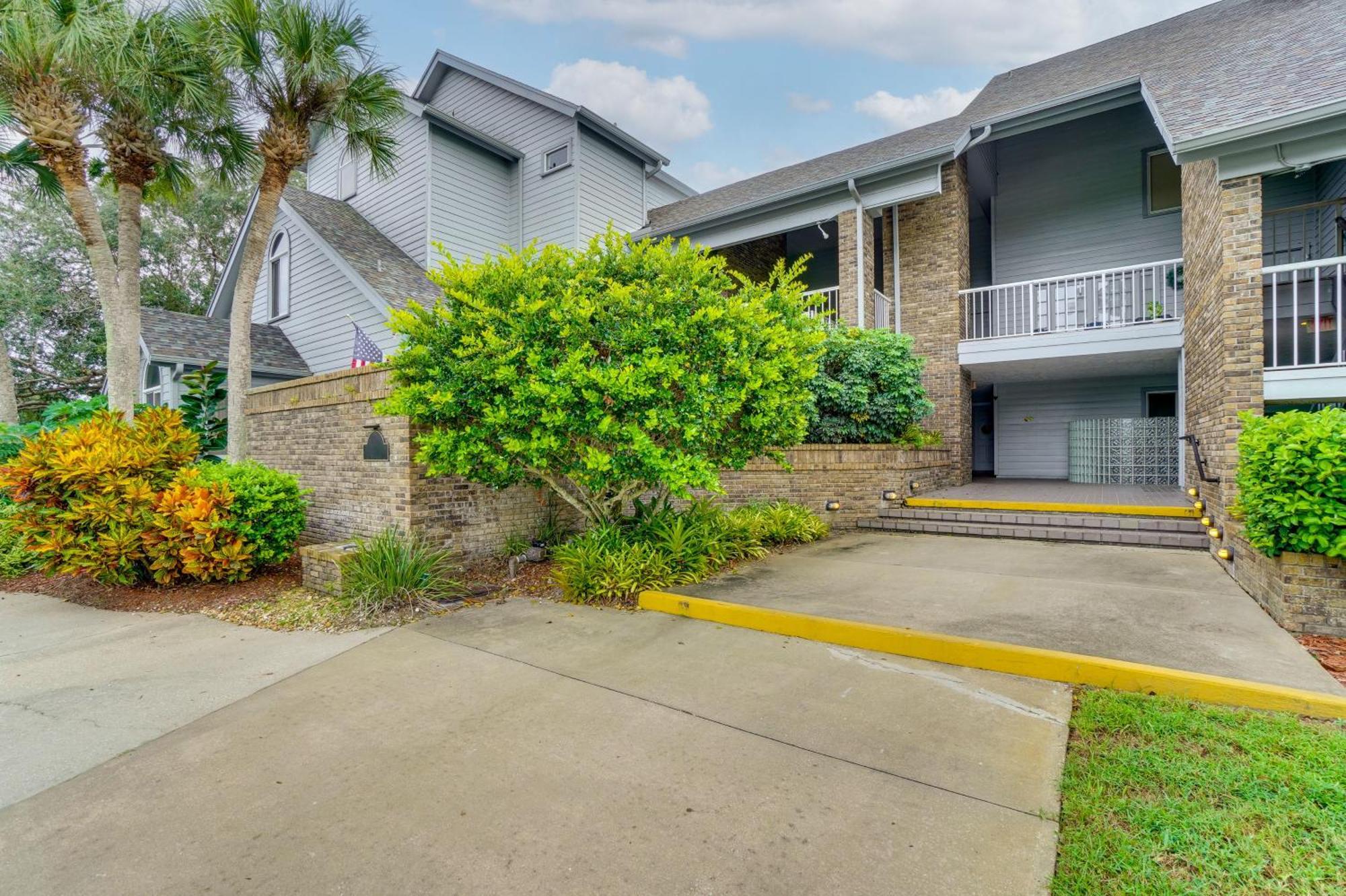 Sunny Retreat Near Space Coast! *