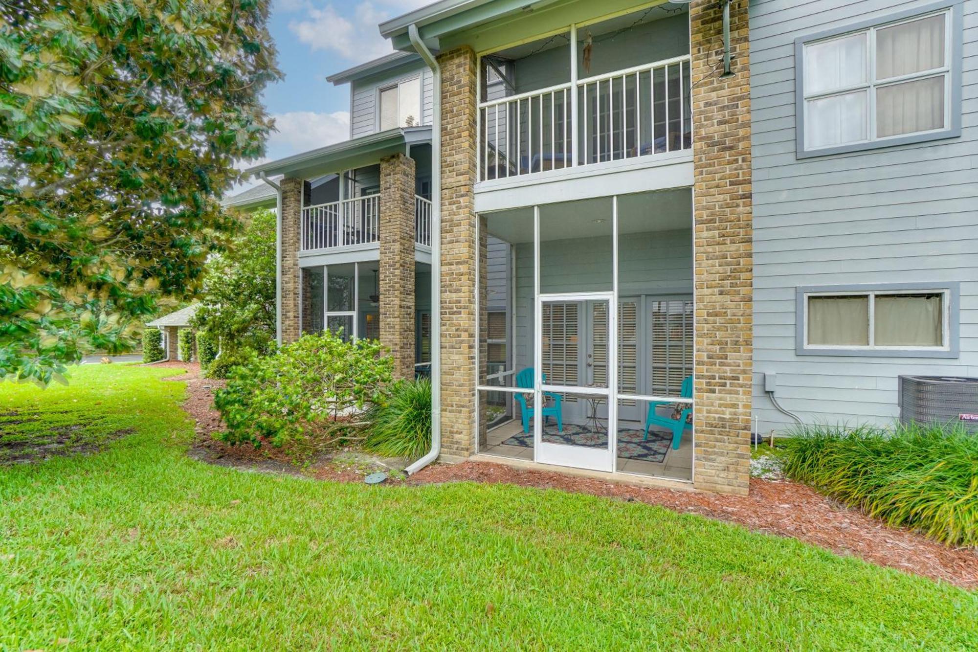 Sunny Retreat Near Space Coast! Apartment