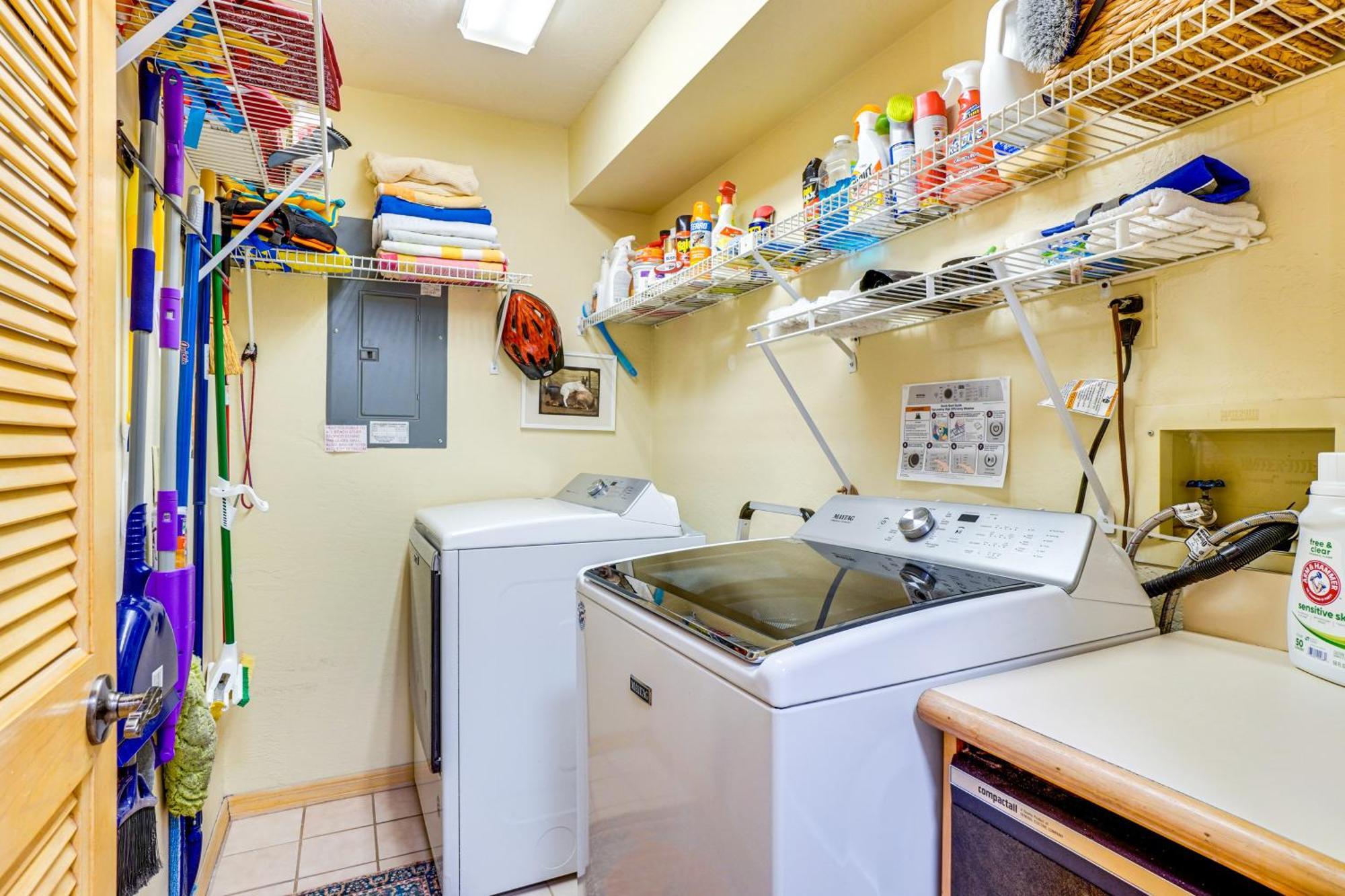 Sunny Retreat Near Space Coast! Apartment *