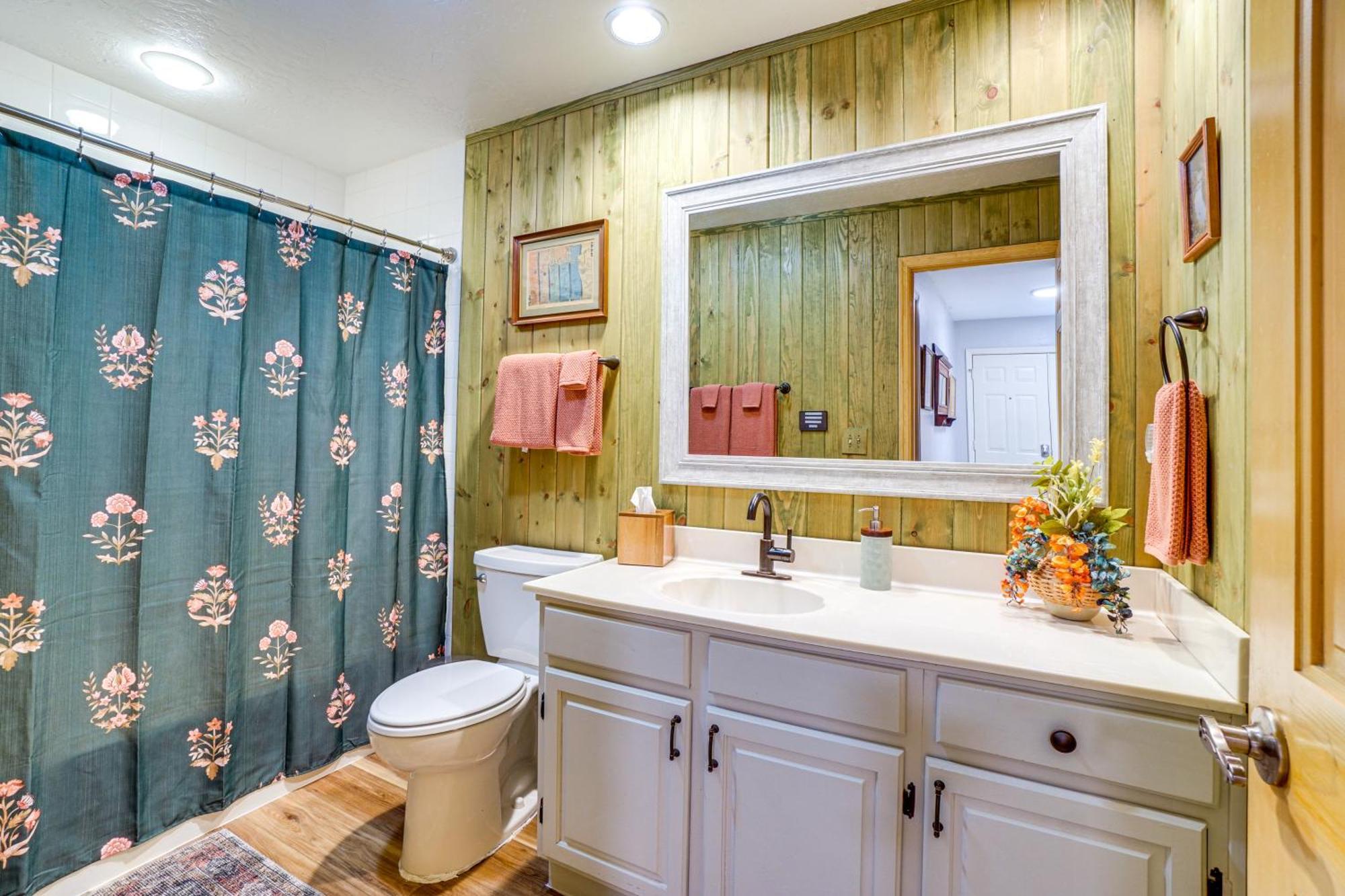 Sunny Retreat Near Space Coast! * Titusville