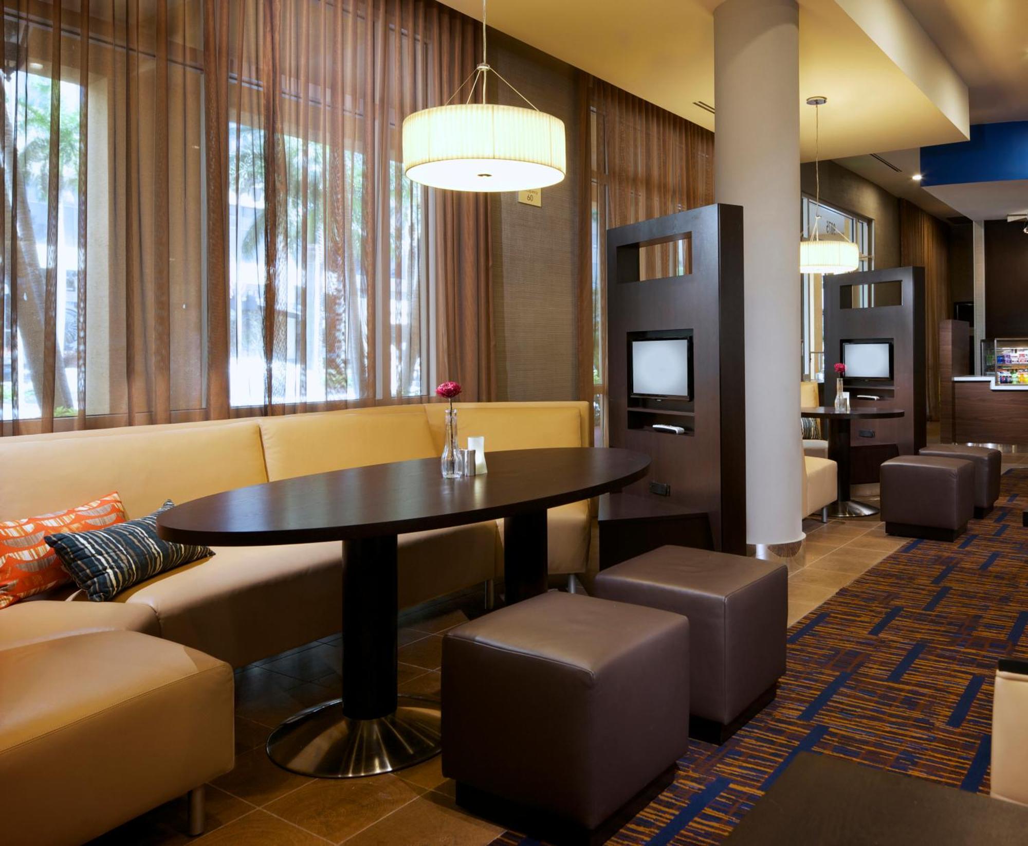 Courtyard Miami Dadeland Glenvar Heights