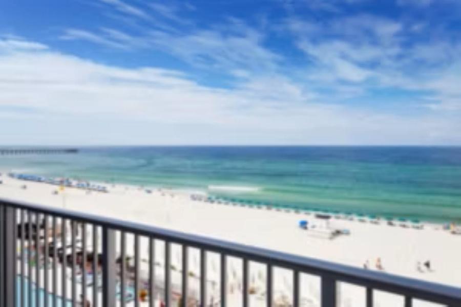 Resort Holiday Inn Express & Suites Panama City Beach Beachfront By Ihg 3*