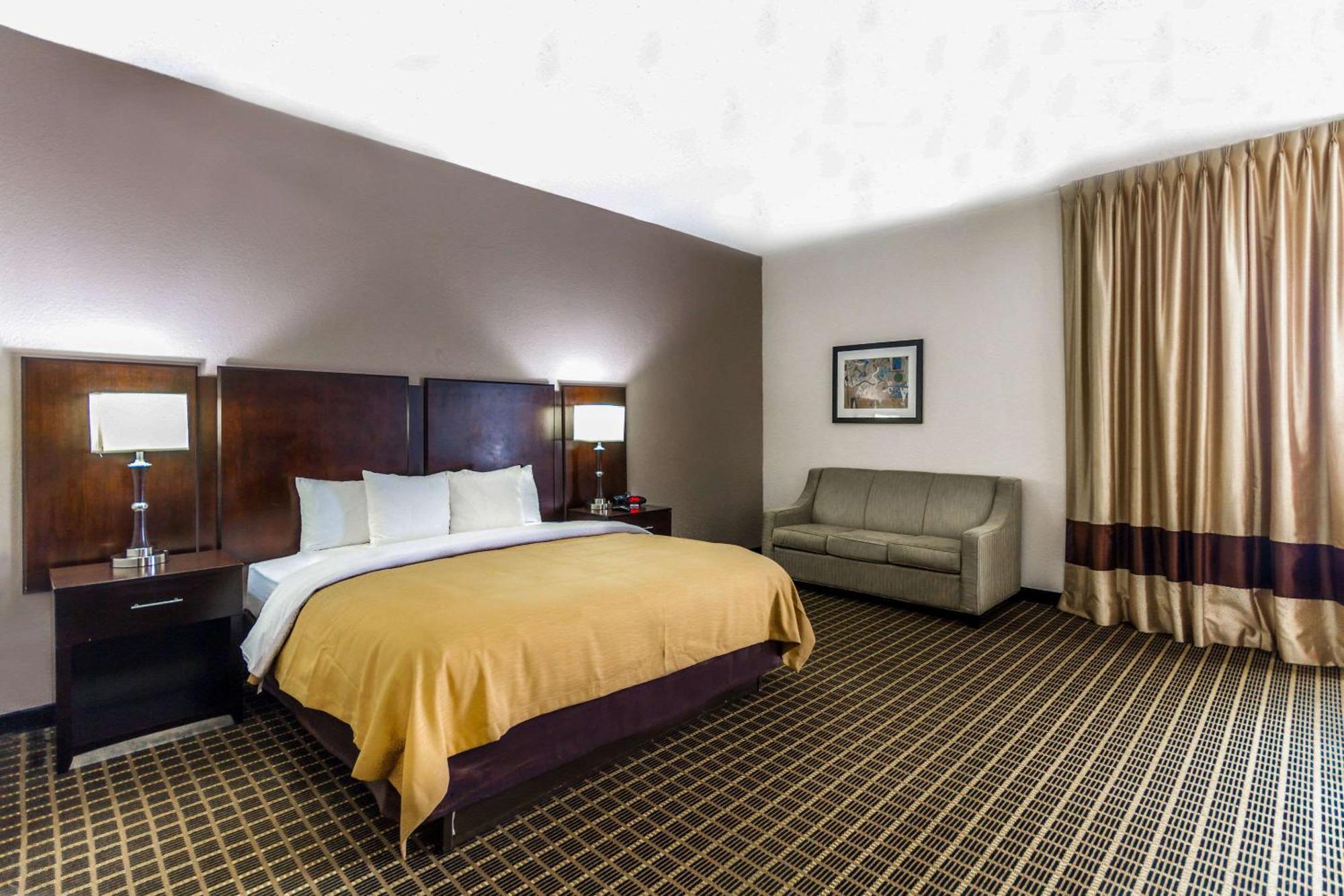 Clarion & Miami International Airport
