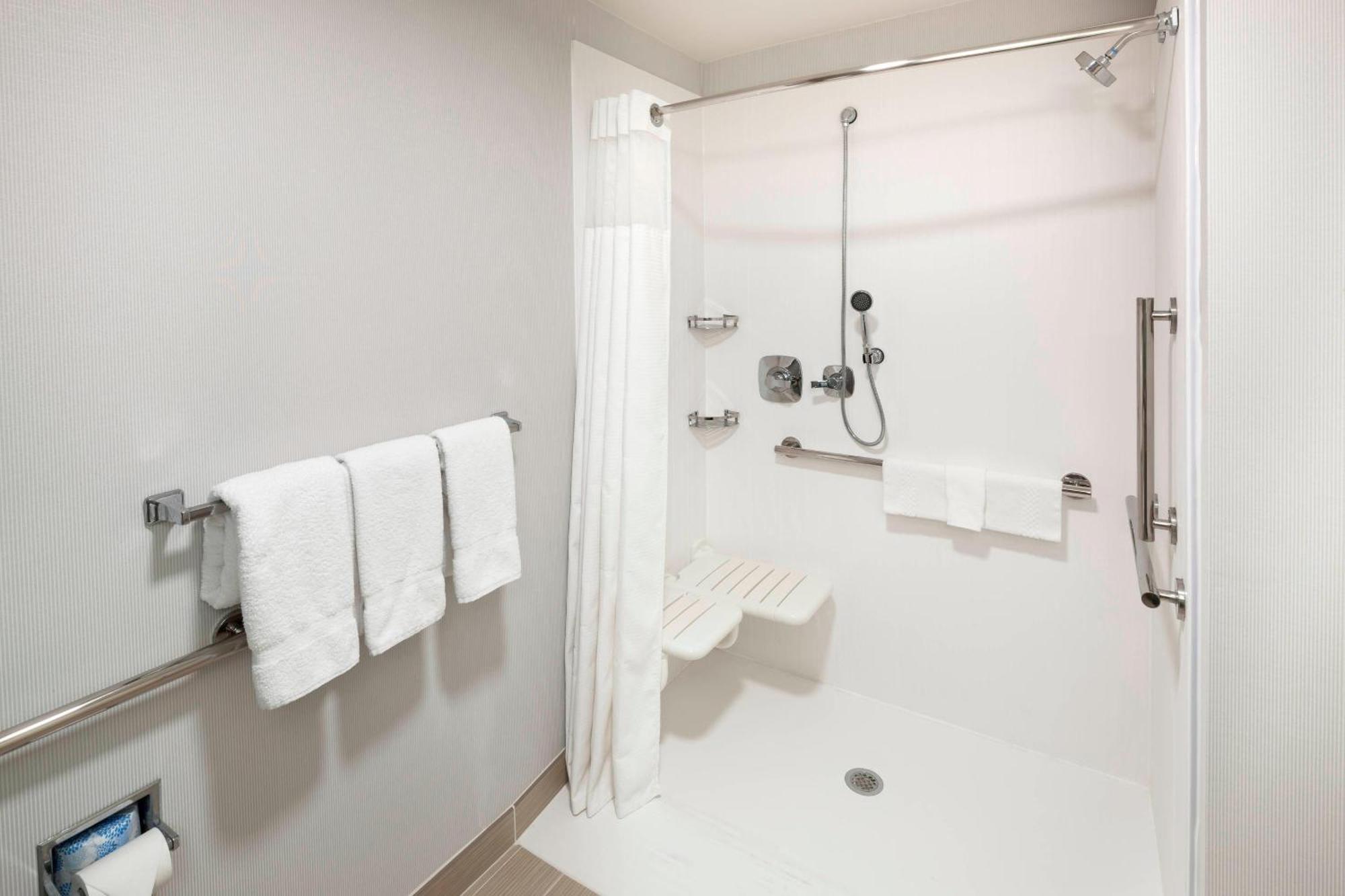 Courtyard By Marriott Hotel Pensacola