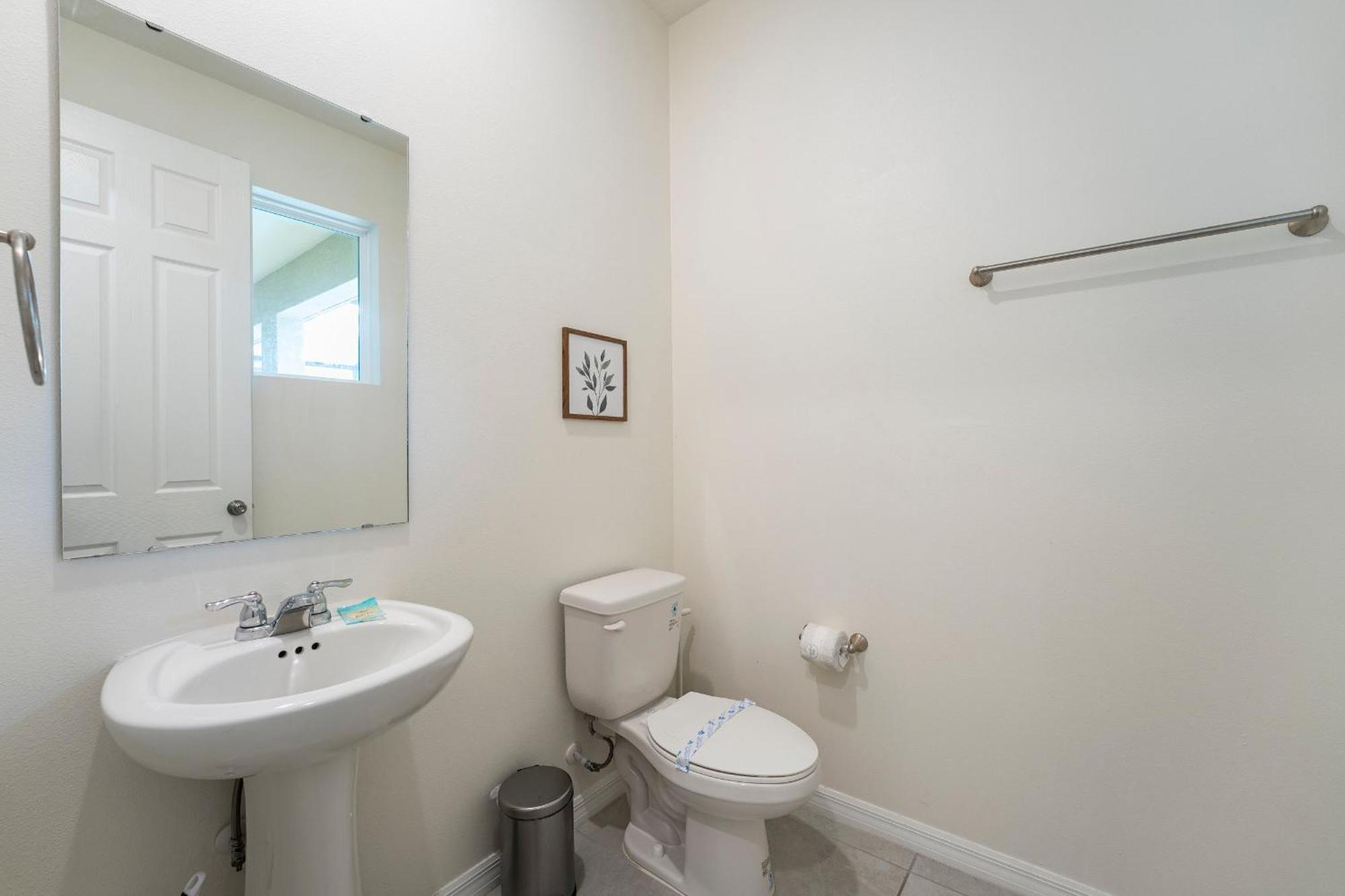 Solara Home, Wooded View Pool 6br, Modern Decor Holiday home Kissimmee