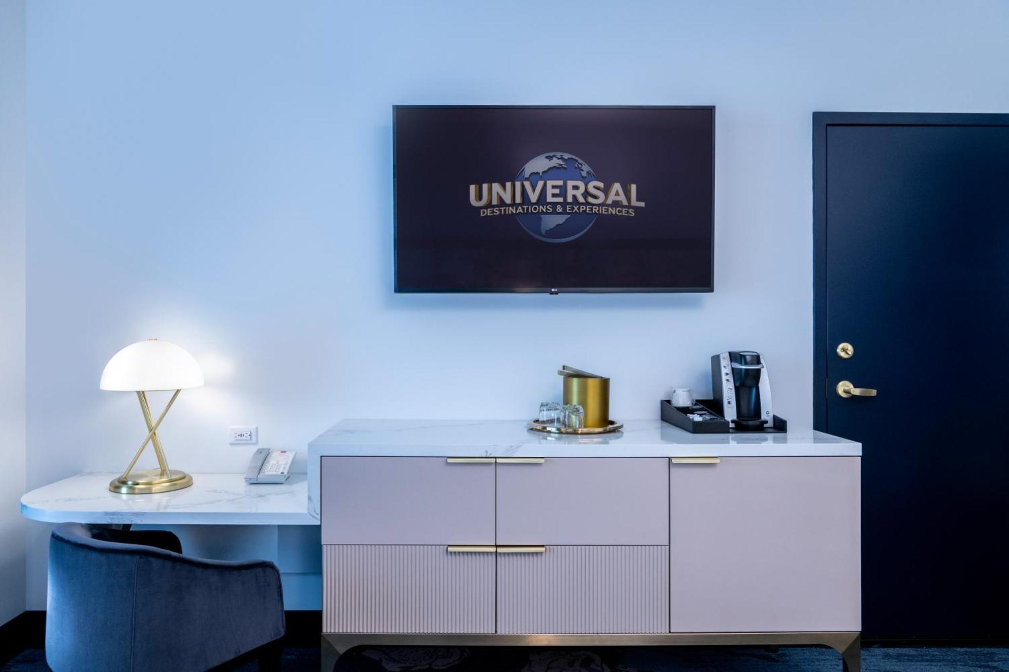 Resort Universal's Helios Grand Hotel, A Loews 4*