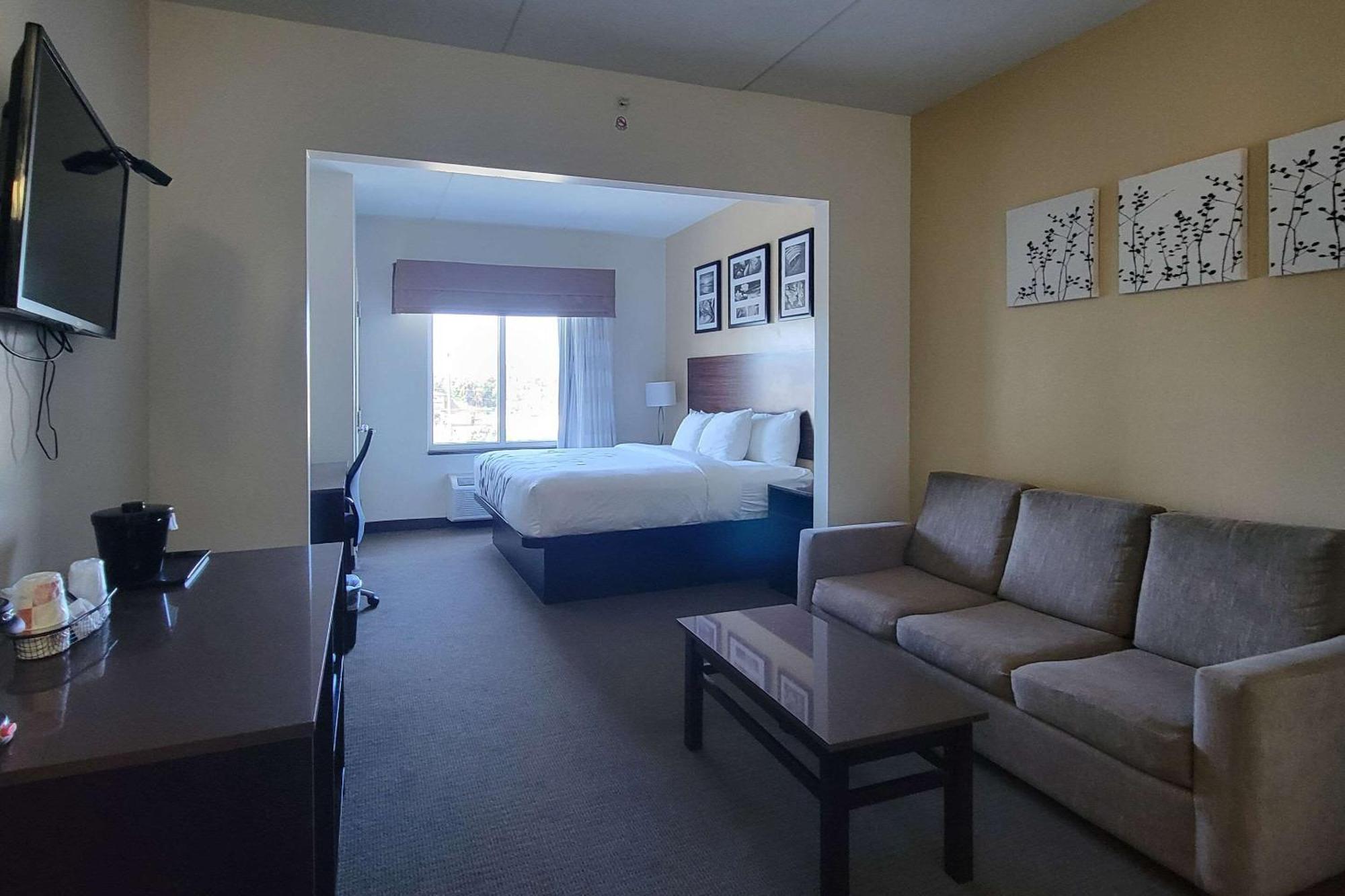 Garner Panama Northeast By Ihg Hotel 3*