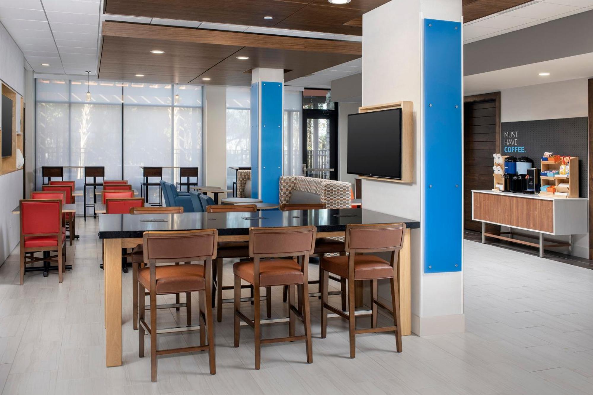 Express Downtown By Ihg Hotel 3*