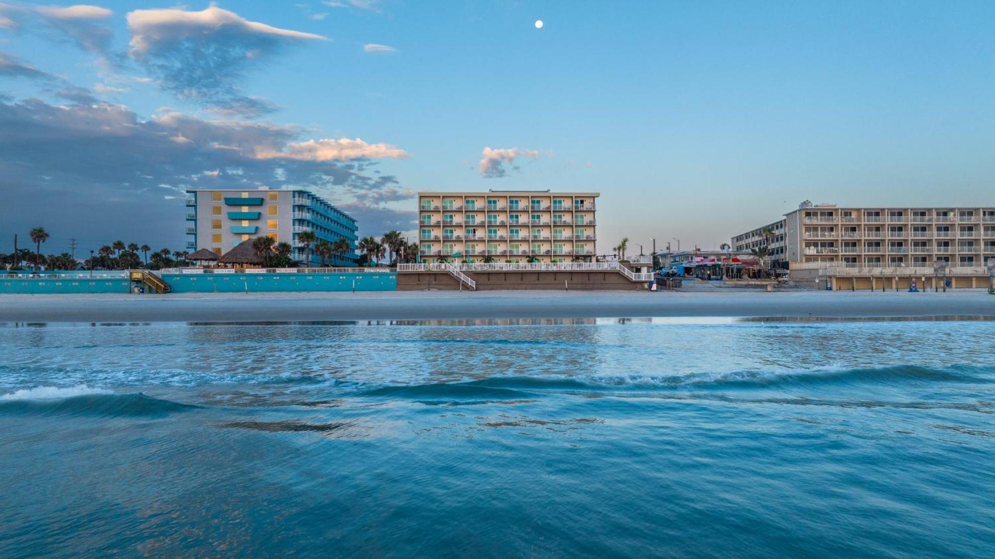 Hotel Boardwalk And Daytona Beach