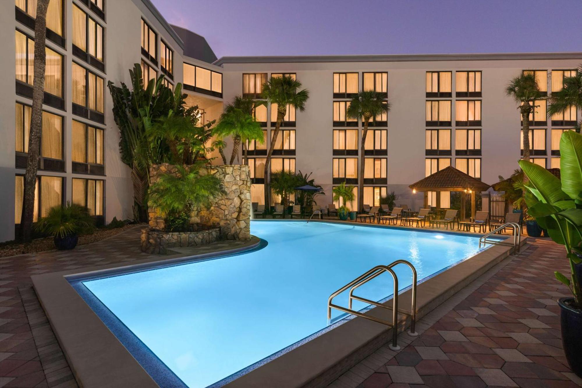 Doubletree By Hilton Myers At Bell Tower Shops 4*