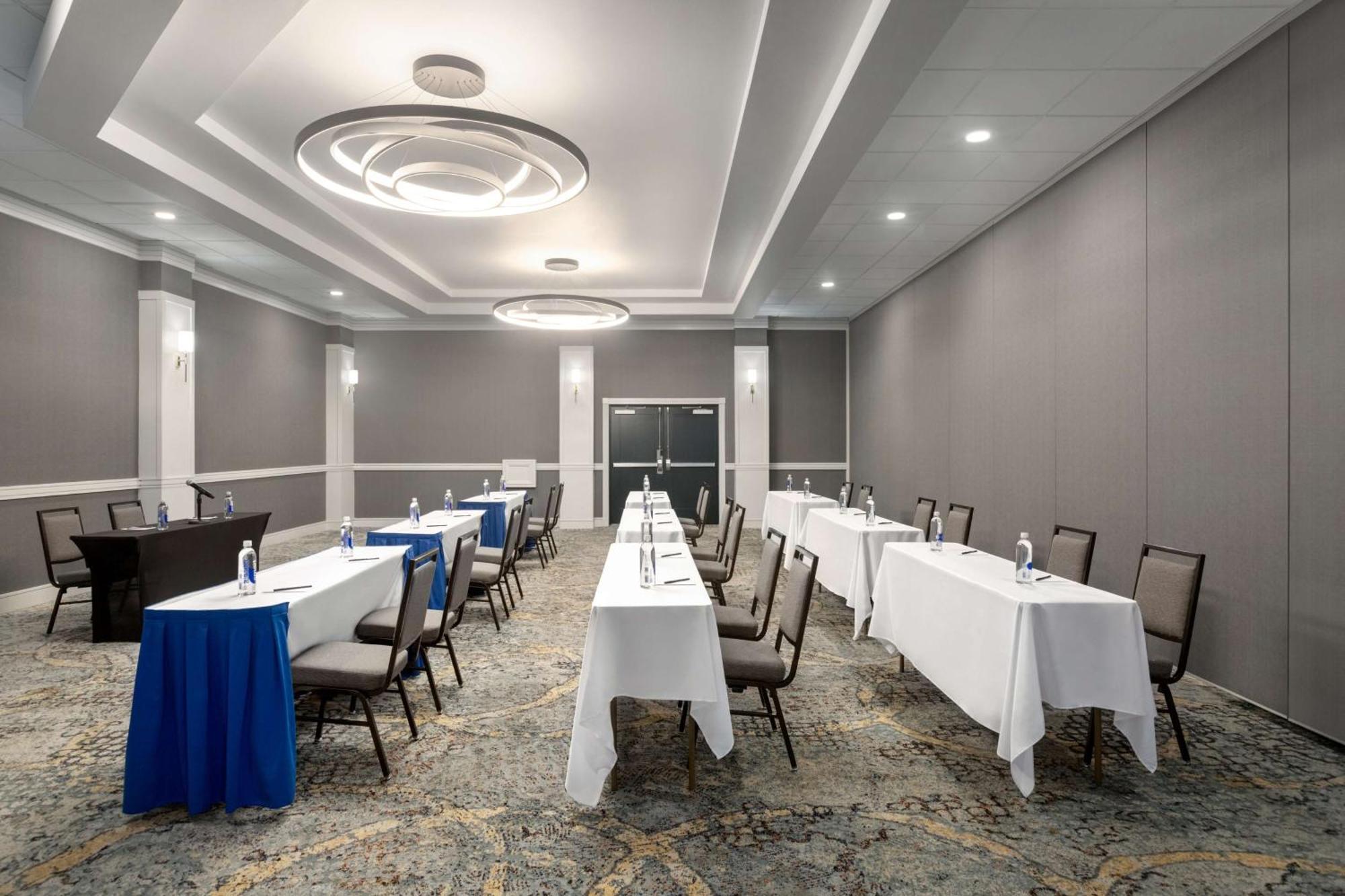 Doubletree By Hilton Myers At Bell Tower Shops Fort Myers