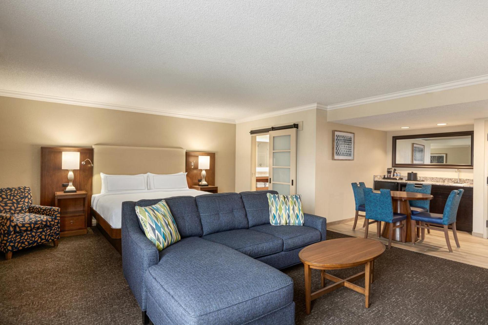 Doubletree By Hilton Myers At Bell Tower Shops Hotel 4*