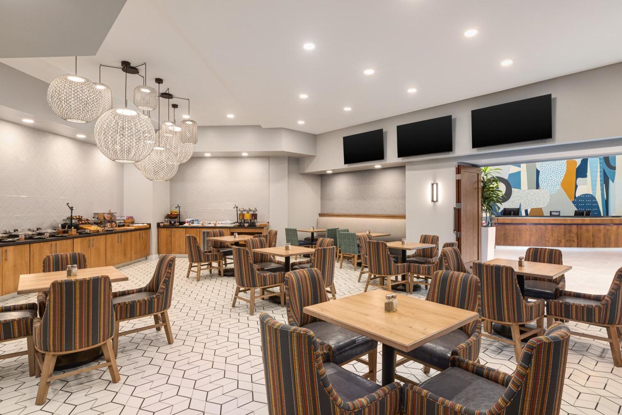 Doubletree By Hilton Myers At Bell Tower Shops