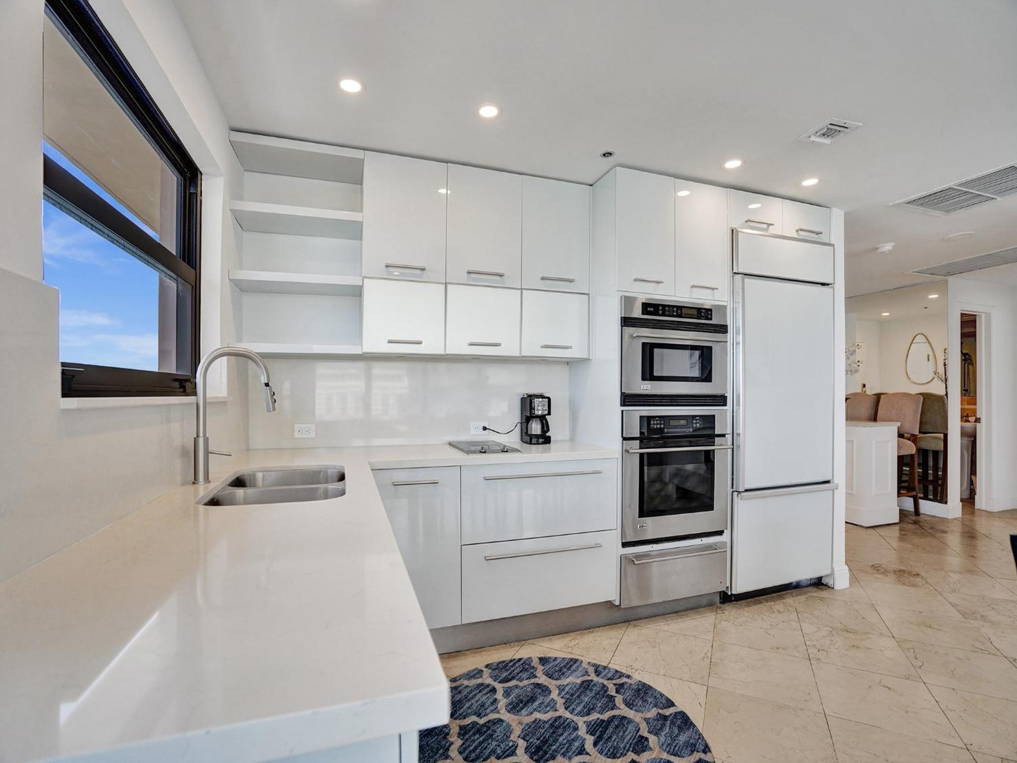 Apartment Ocean Front Penthouse 2bd 2 Balconies Ph-2 Miami Beach