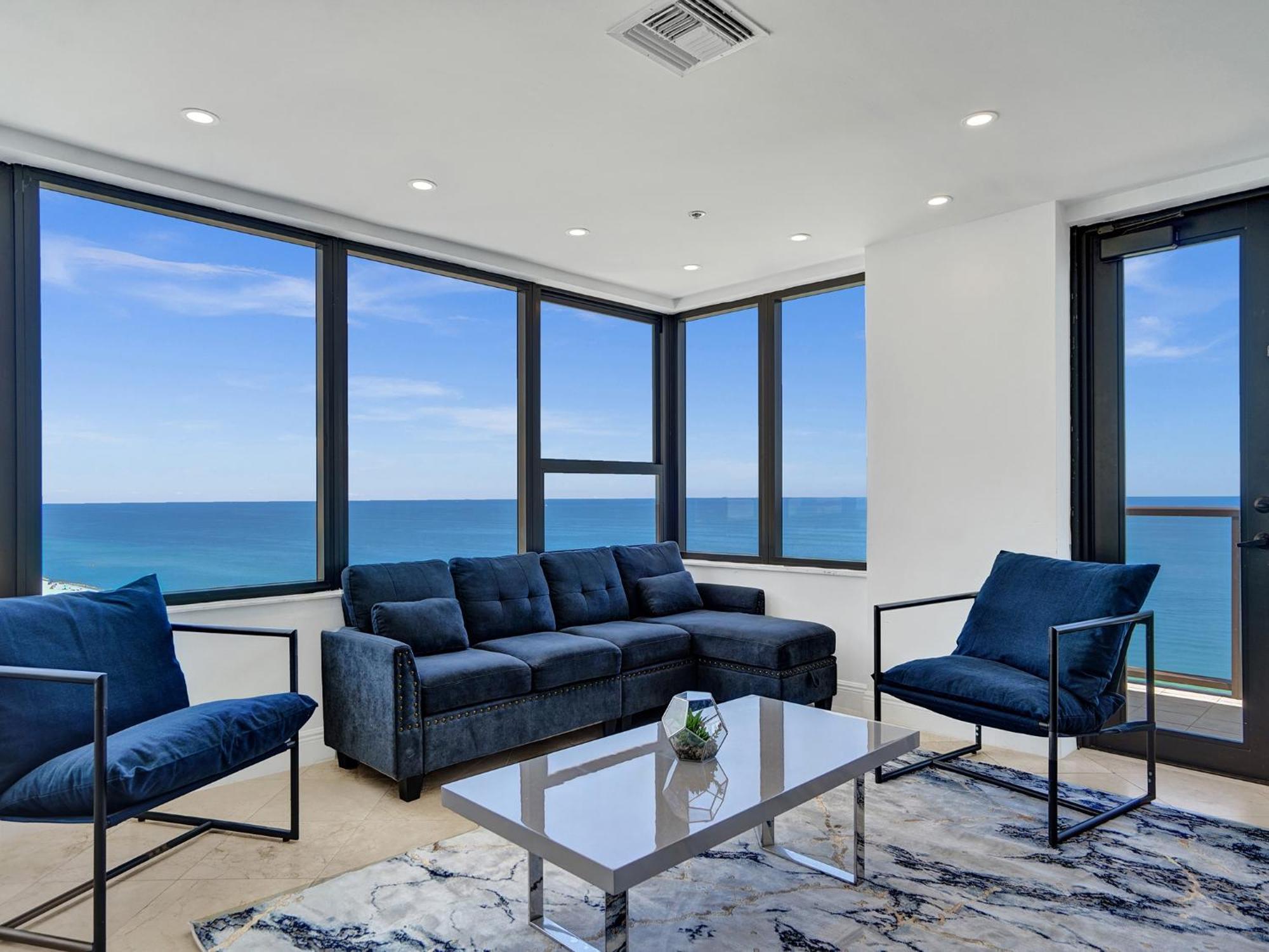 Ocean Front Penthouse 2bd 2 Balconies Ph-2 *