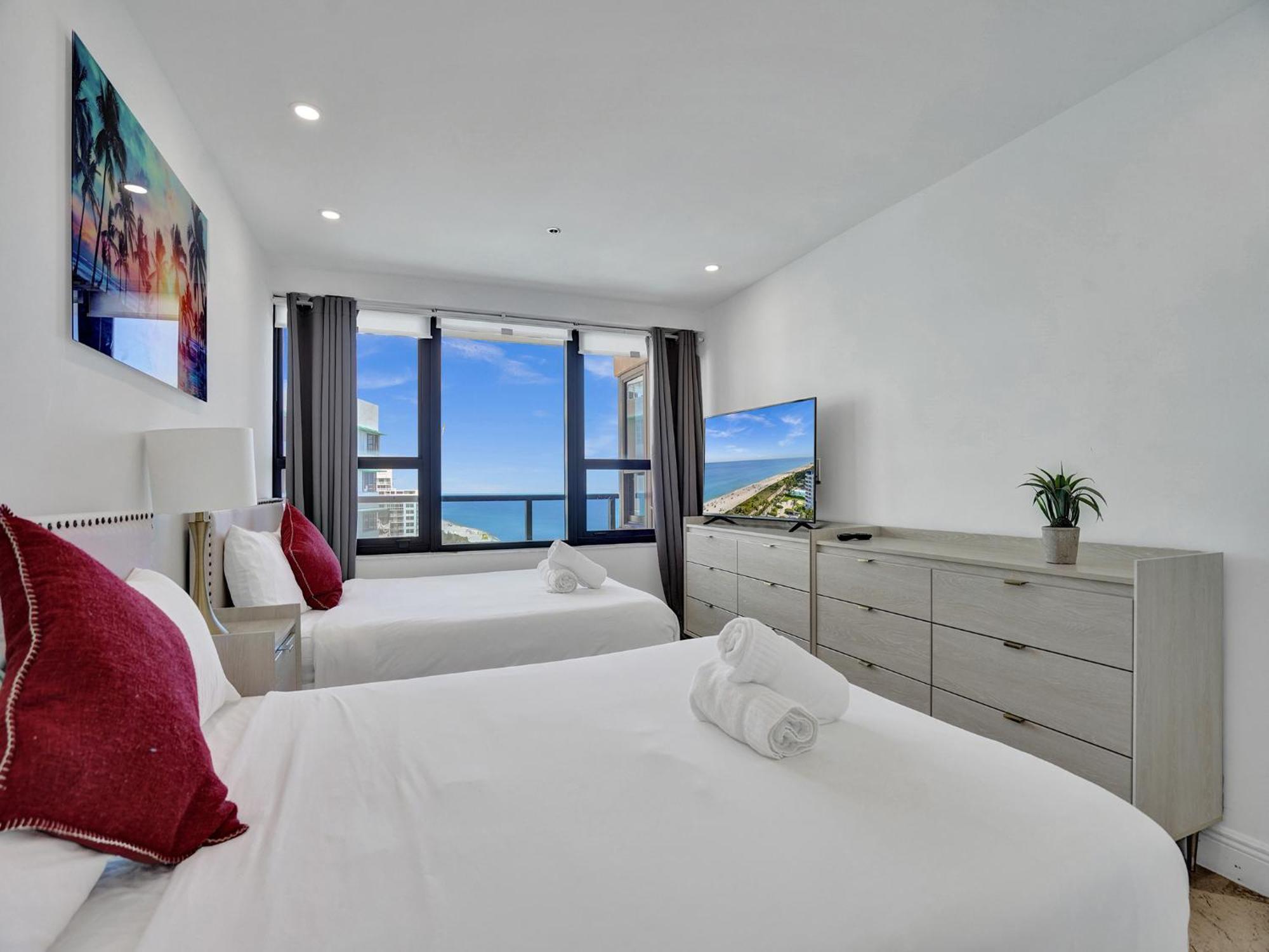 Apartment Ocean Front Penthouse 2bd 2 Balconies Ph-2 Miami Beach