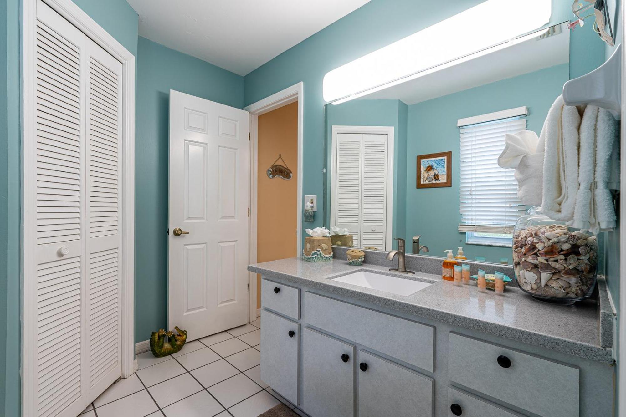 Sunset Special: 3br Oasis, Heated Pool, Views
