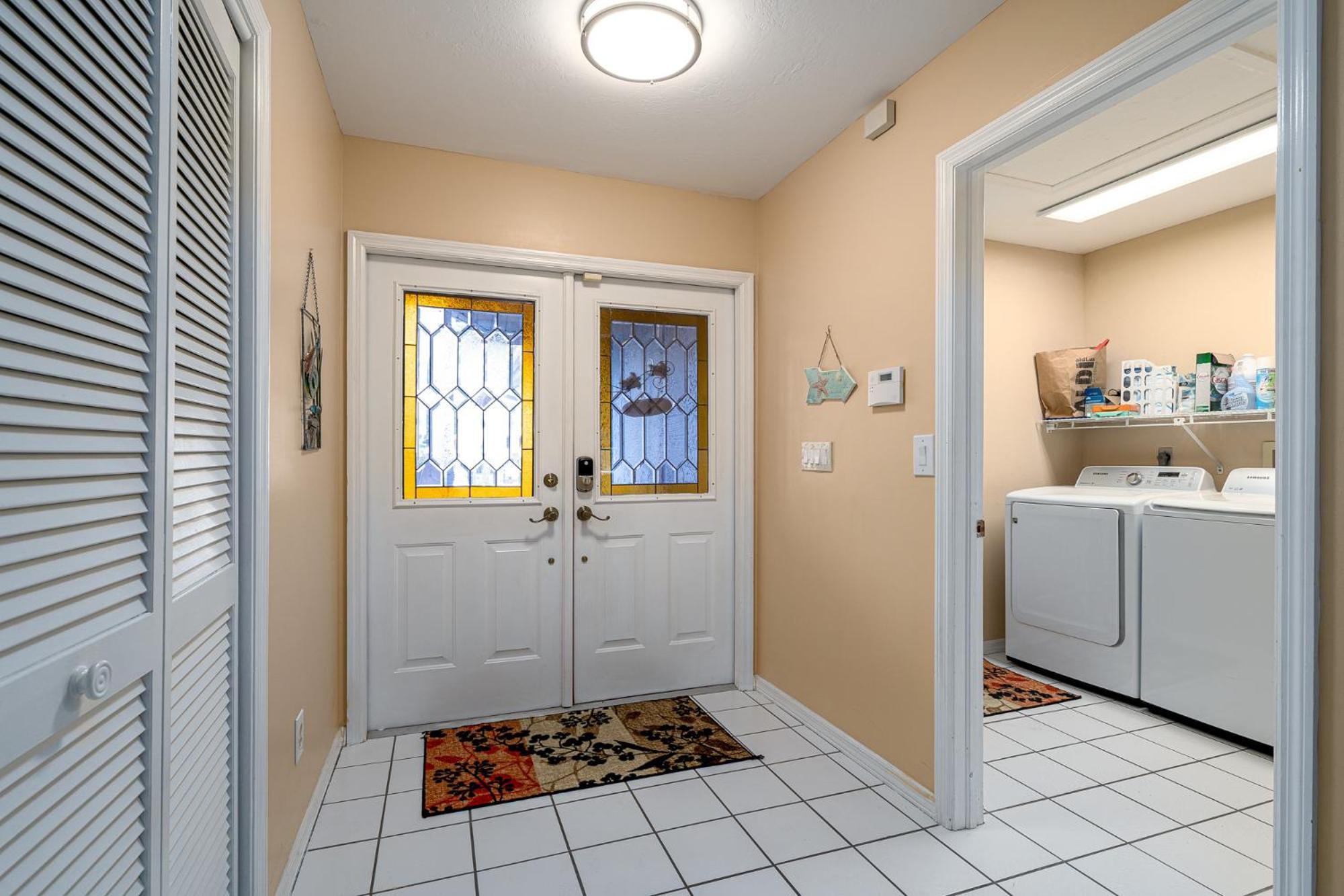Sunset Special: 3br Oasis, Heated Pool, Views *