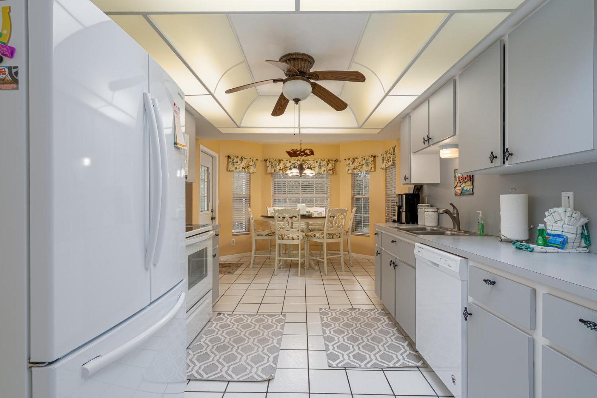 Sunset Special: 3br Oasis, Heated Pool, Views