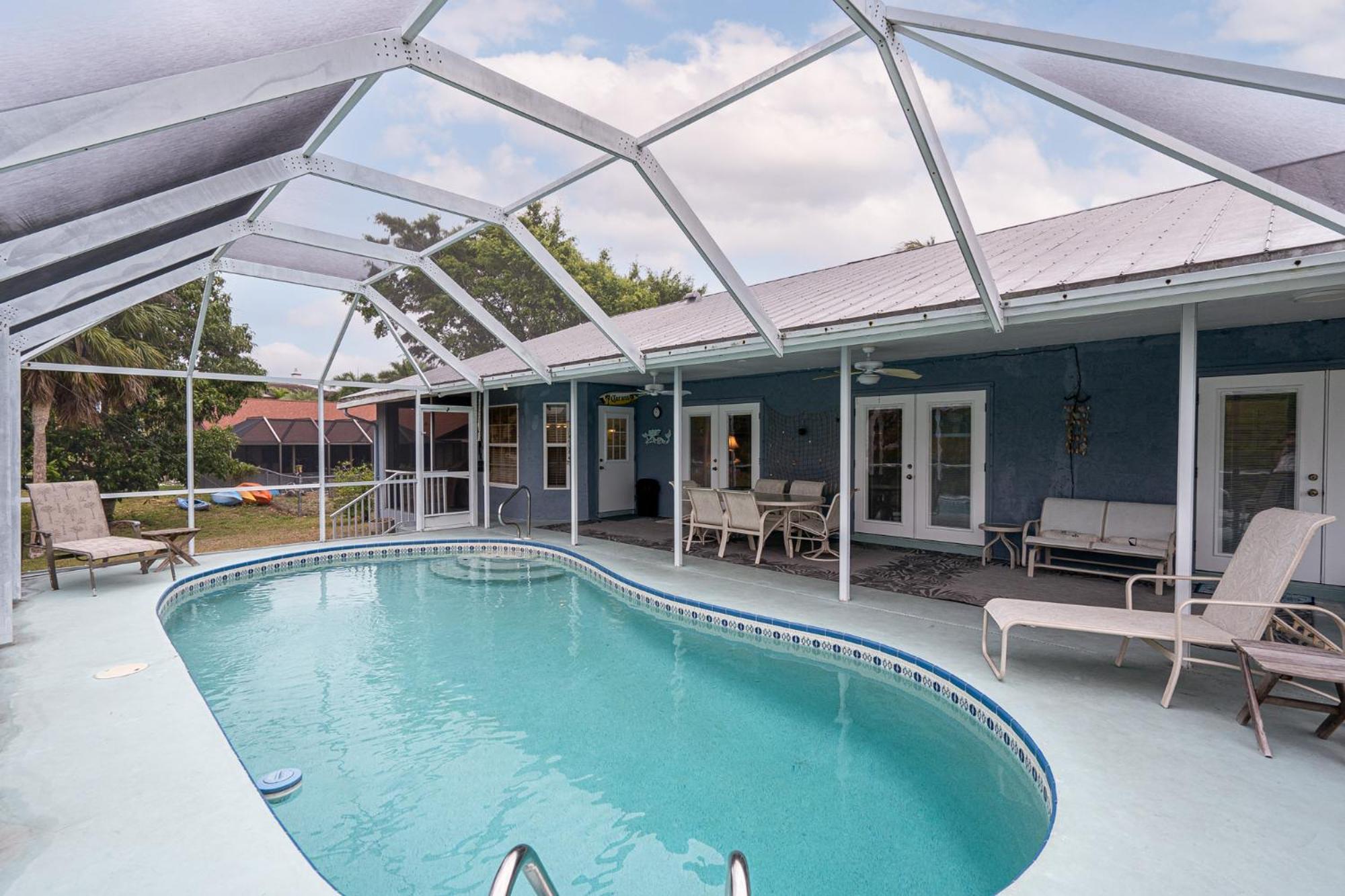 Sunset Special: 3br Oasis, Heated Pool, Views