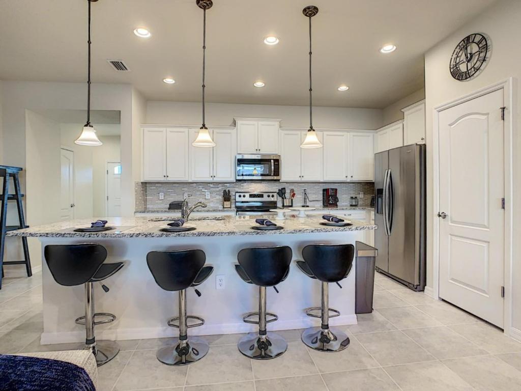 New Lovely Townhouse 5 Beds Private Pool Cub Free