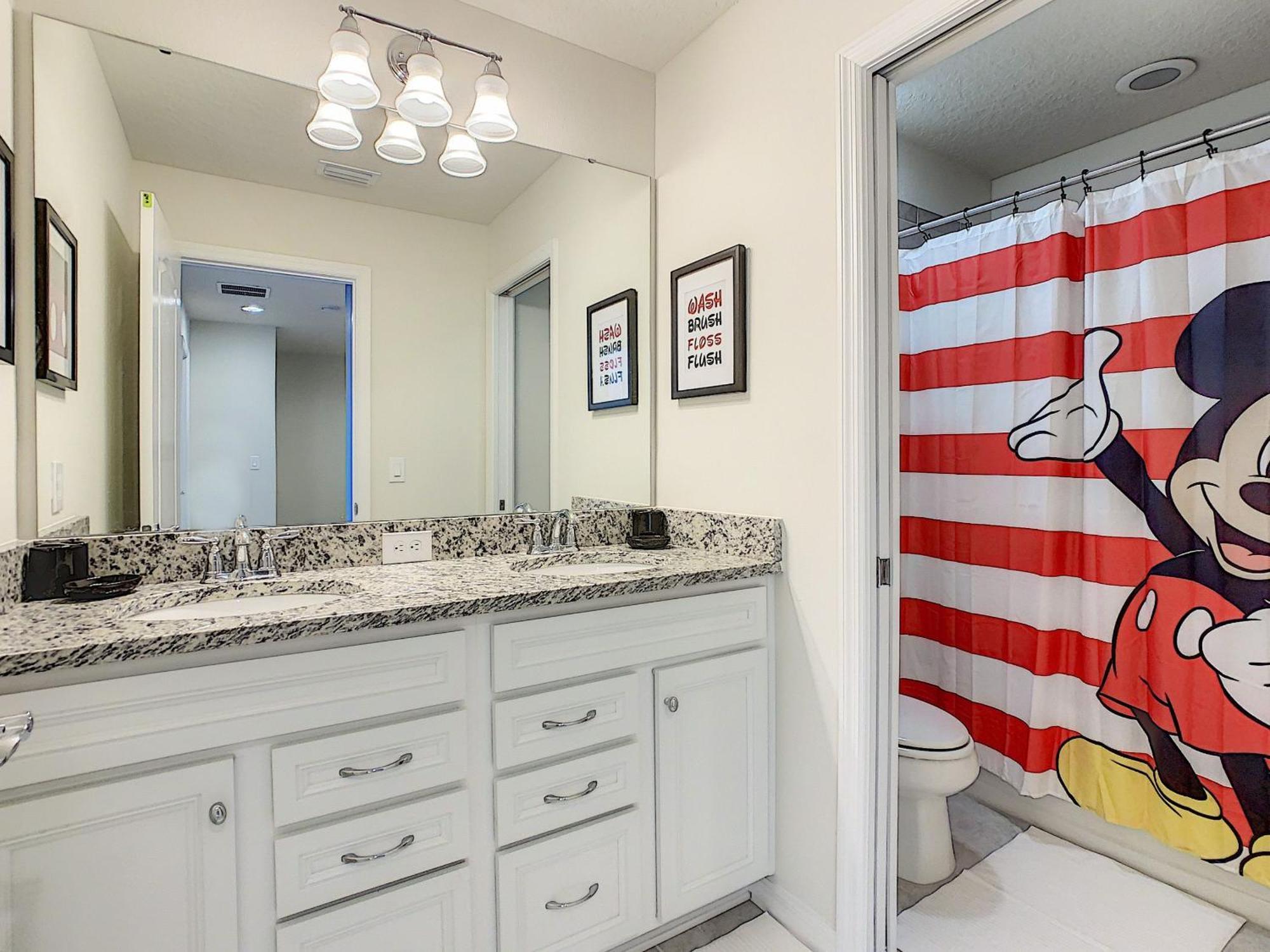 New Lovely Townhouse 5 Beds Private Pool Cub Free