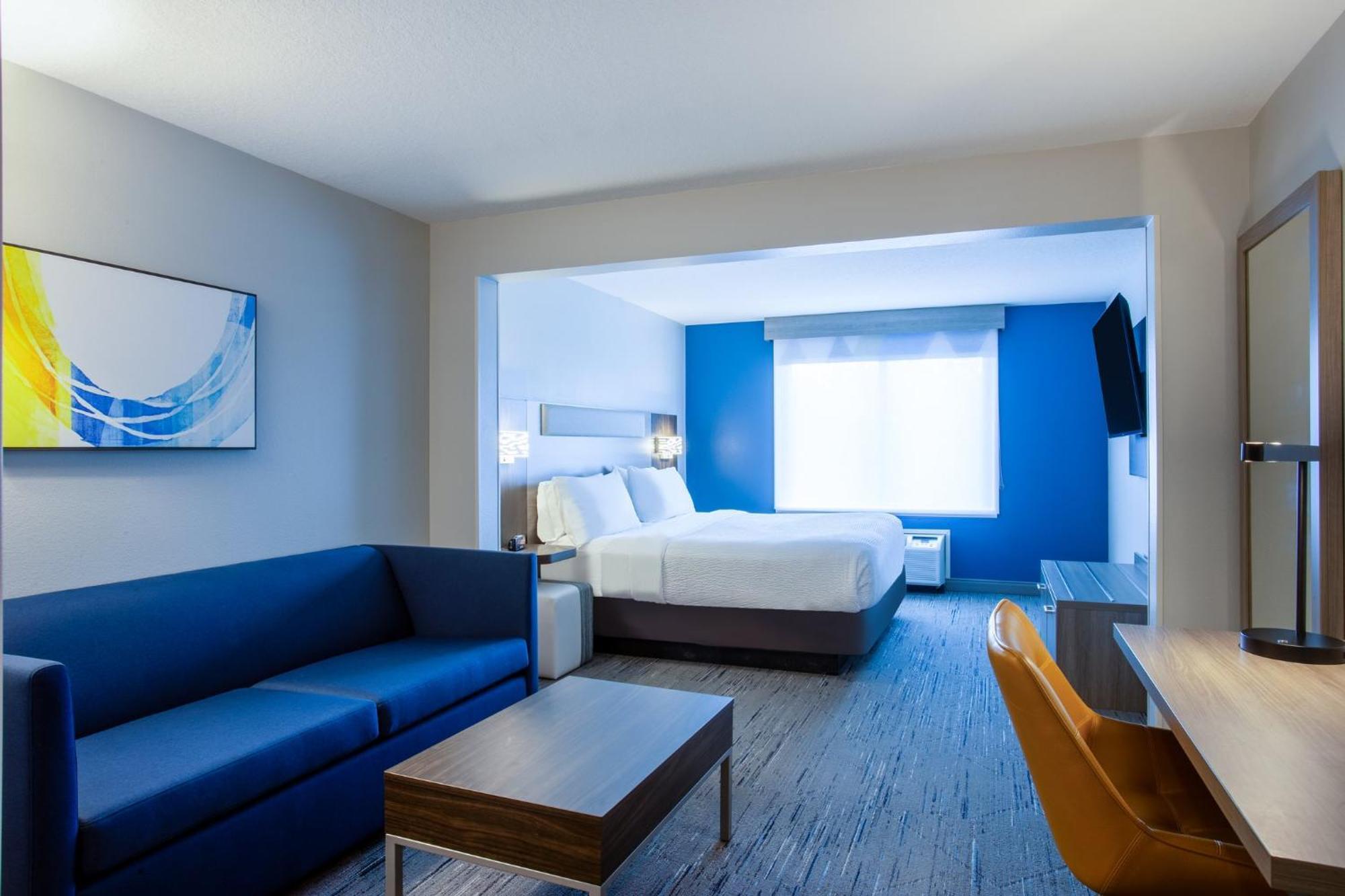 Express & East-lakewood Ranch By Ihg Hotel 2*
