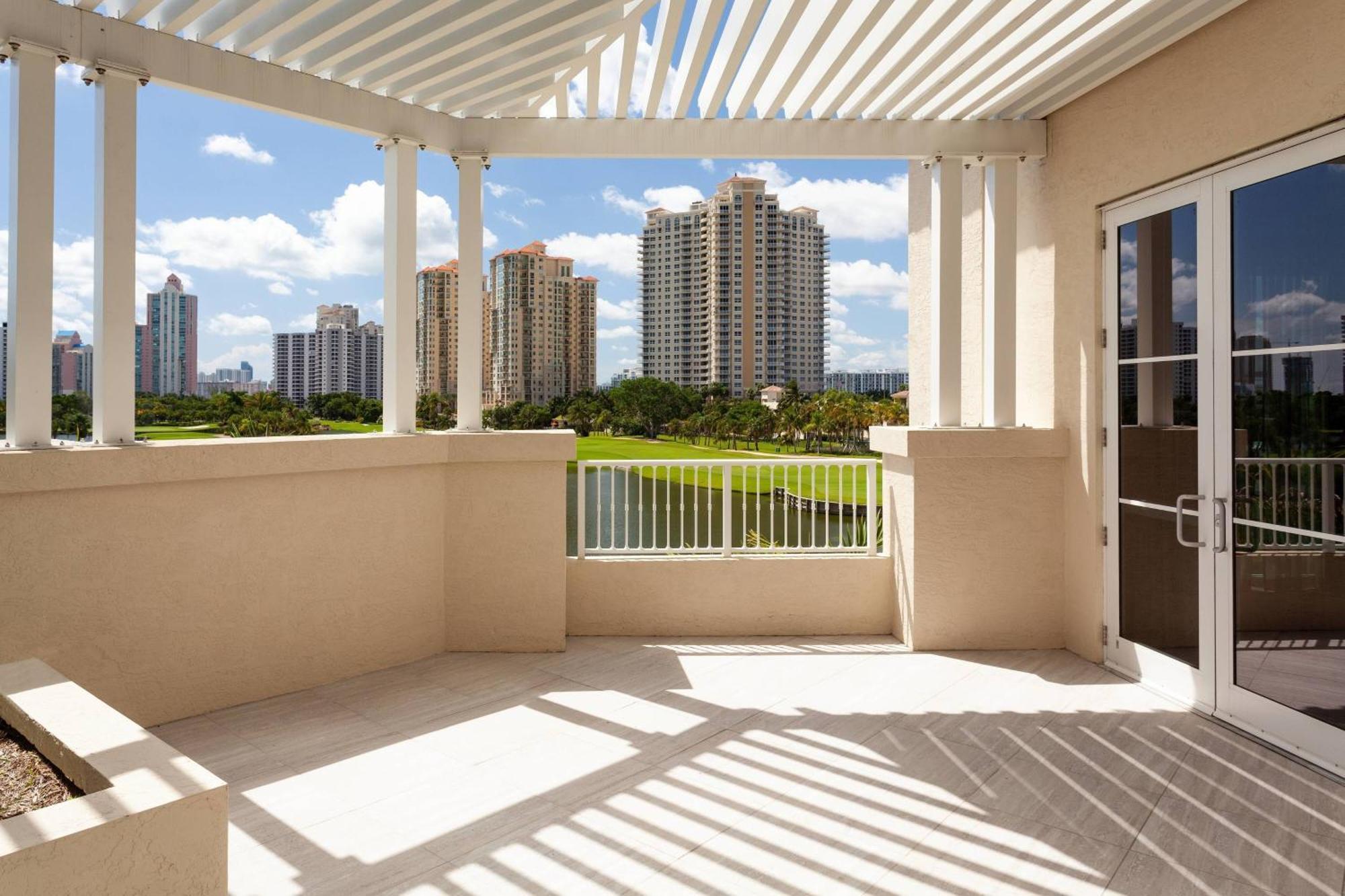 Jw Marriott Miami Turnberry & 4* Aventura