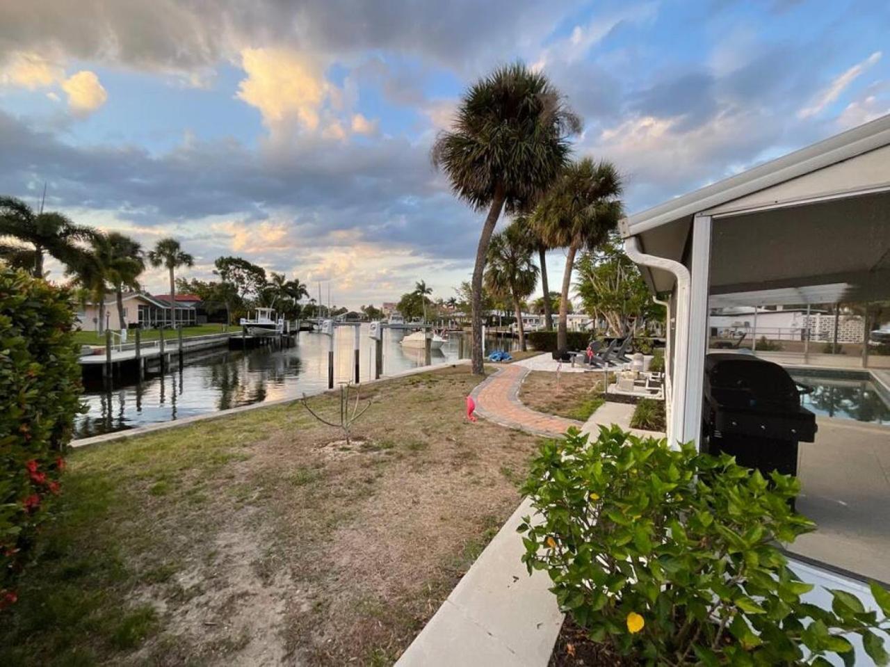 Getaway - Close To The Airport And Downtown Holiday home Punta Gorda
