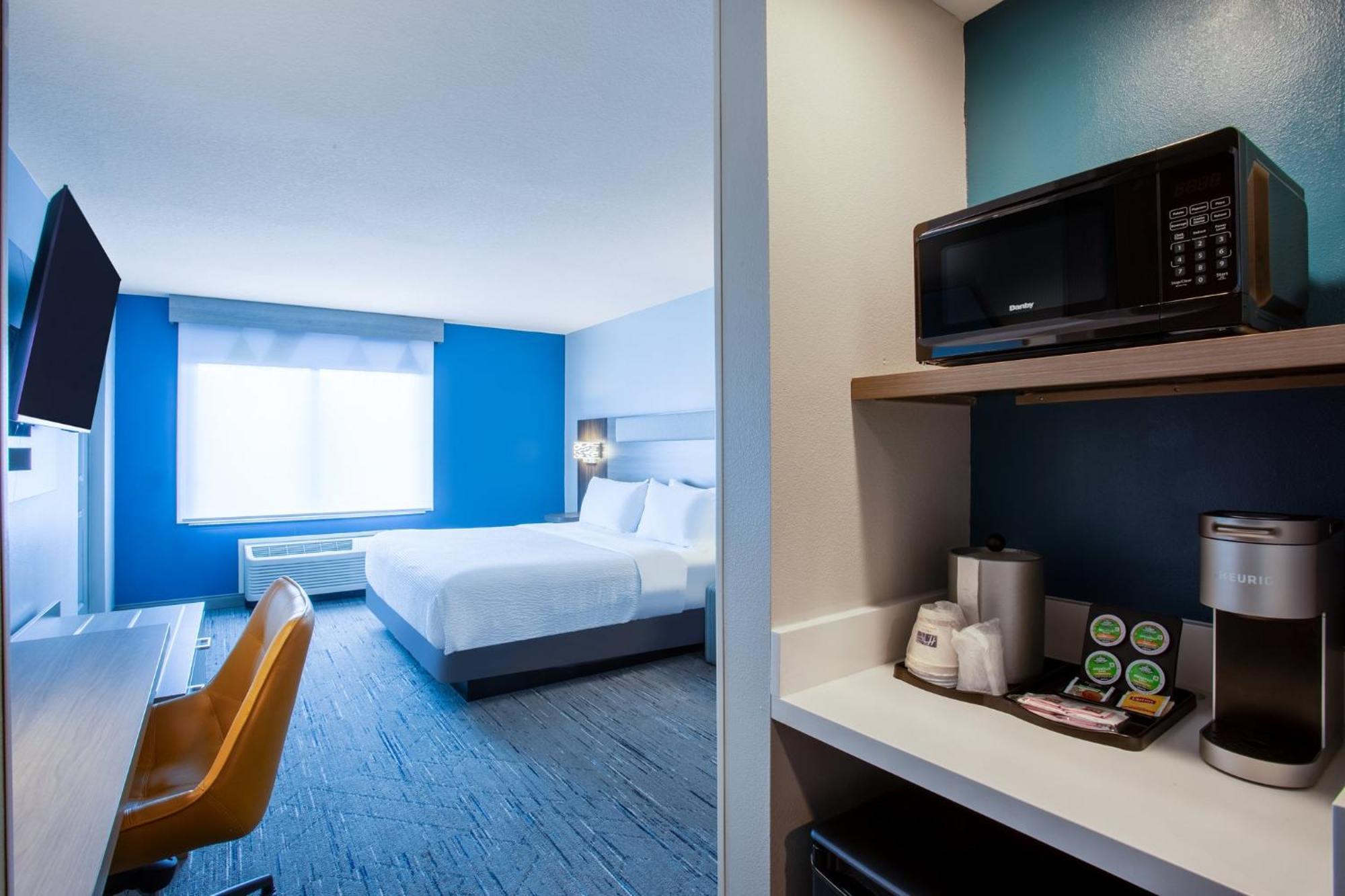 Hotel Express & East-lakewood Ranch By Ihg 2*