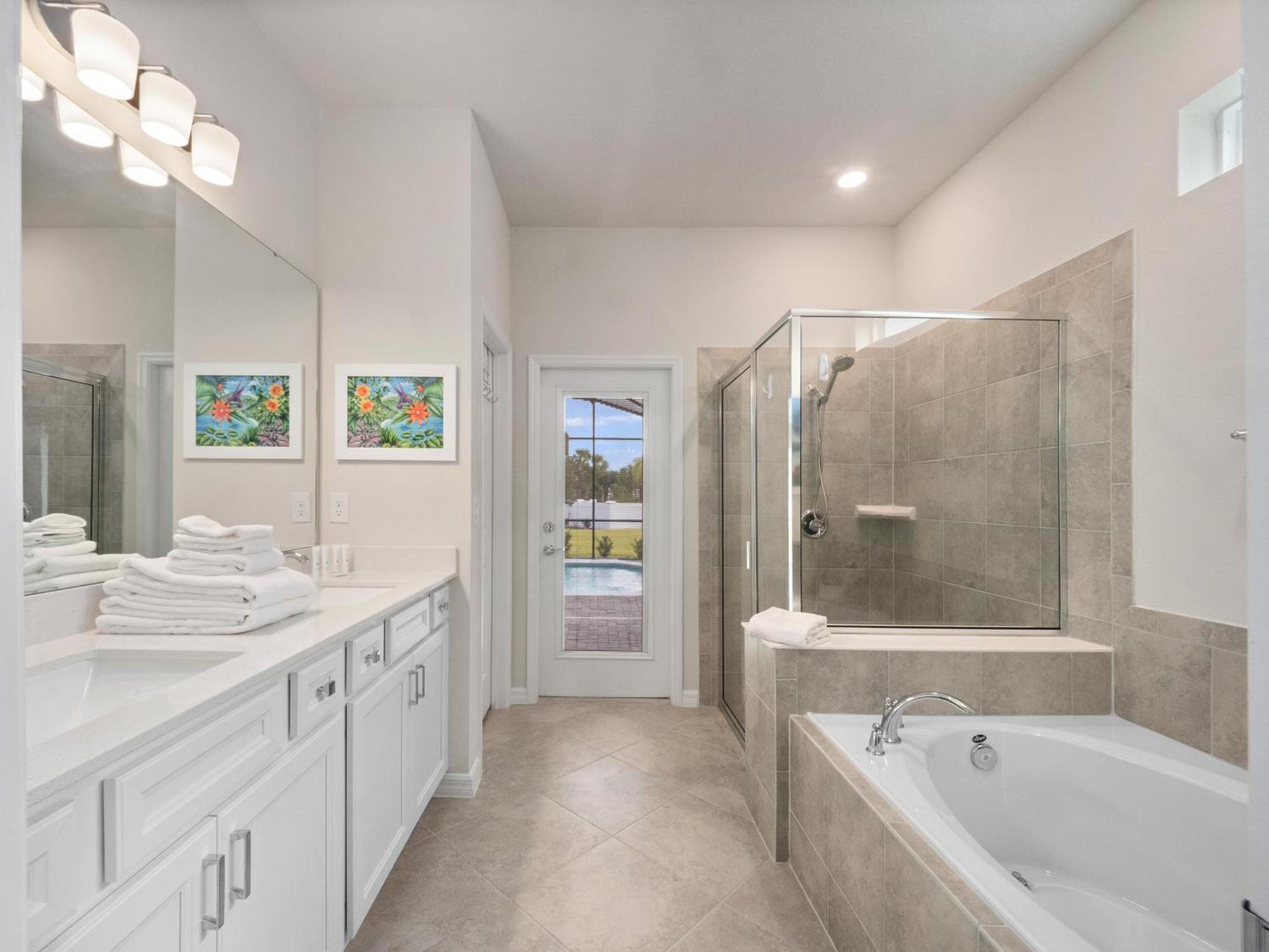 Holiday home Free Promo 7 Bedroom In New Windsor Cay *