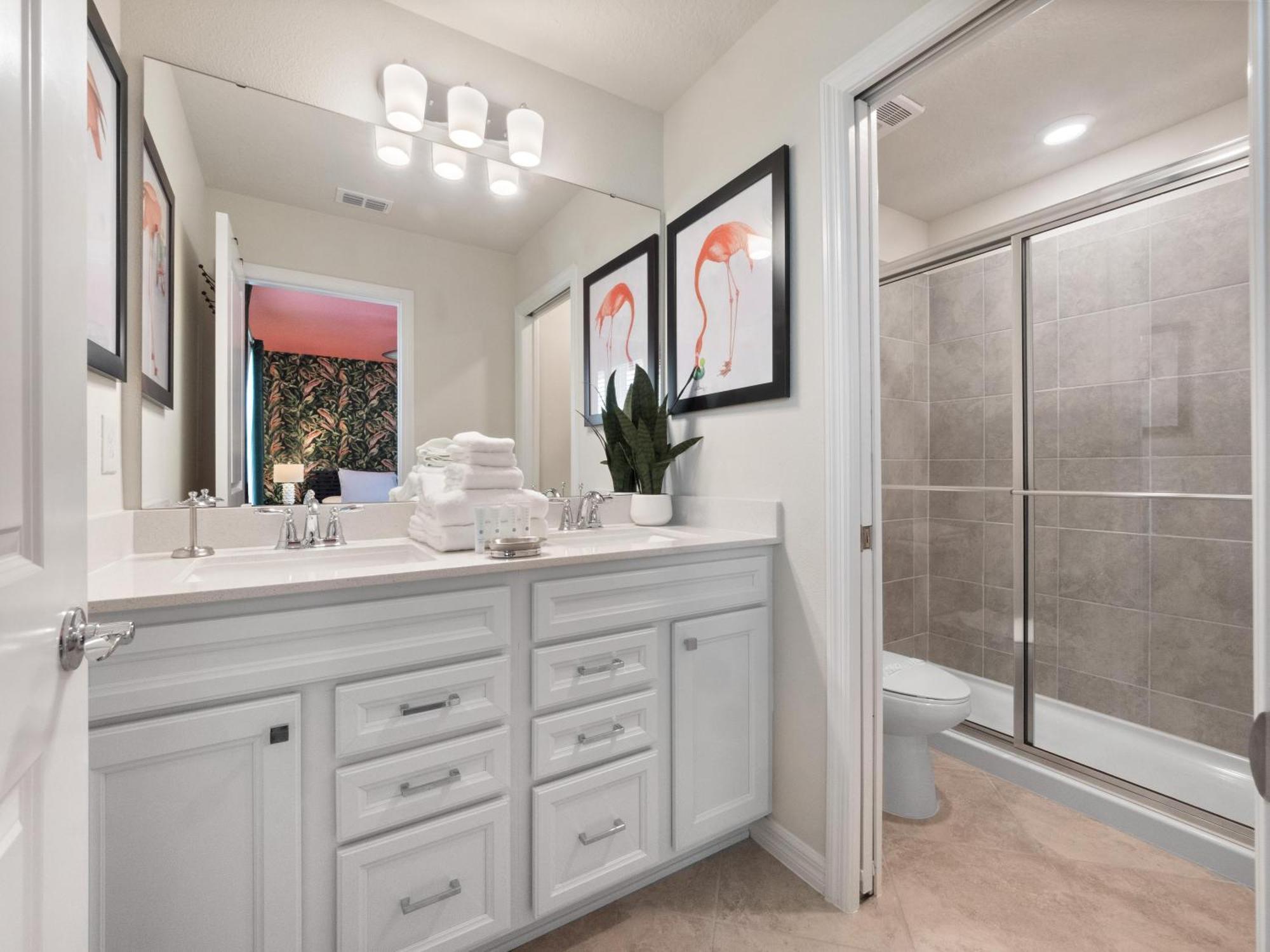 Free Promo 7 Bedroom In New Windsor Cay *