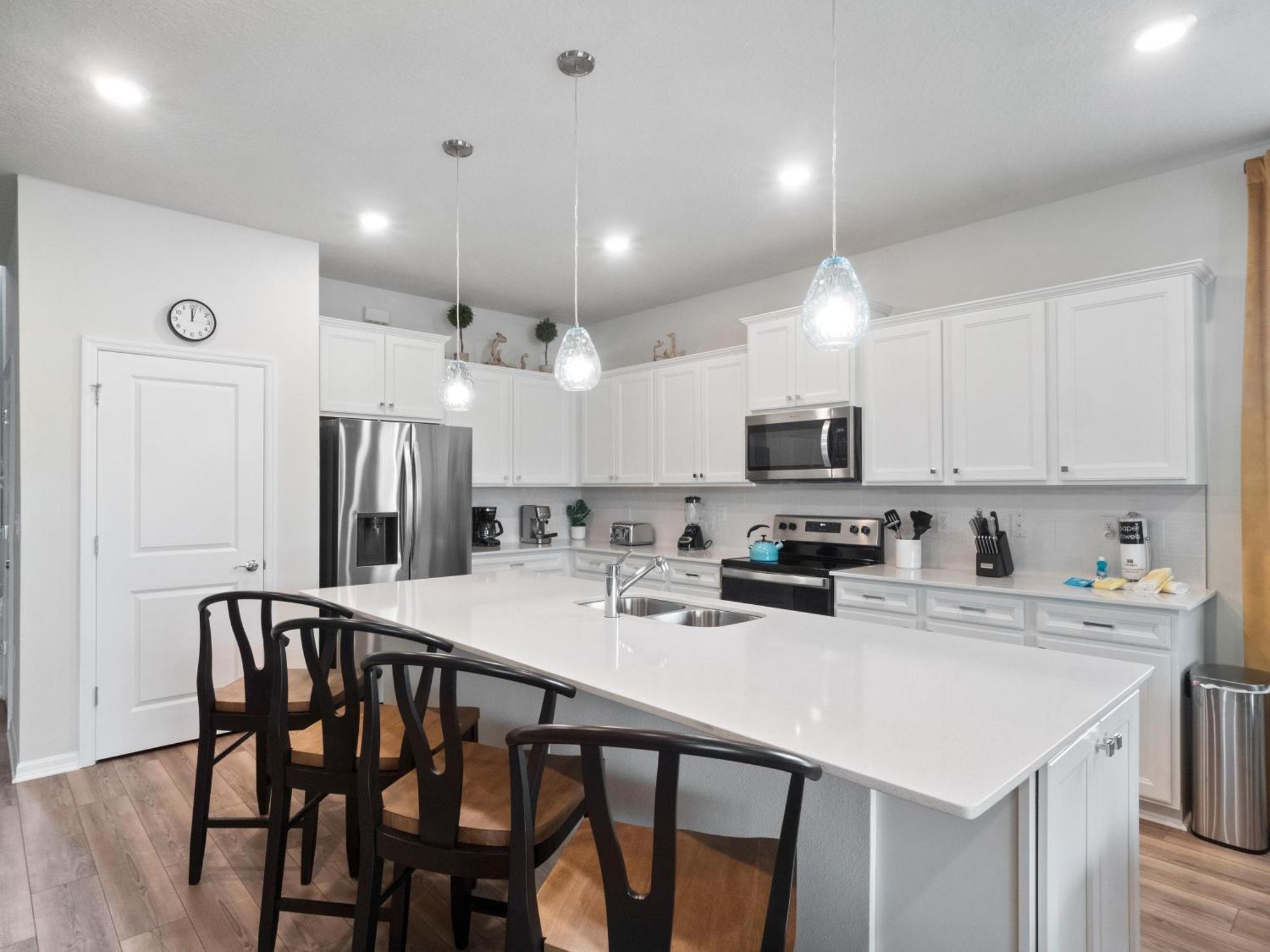 Free Promo 7 Bedroom In New Windsor Cay Holiday home