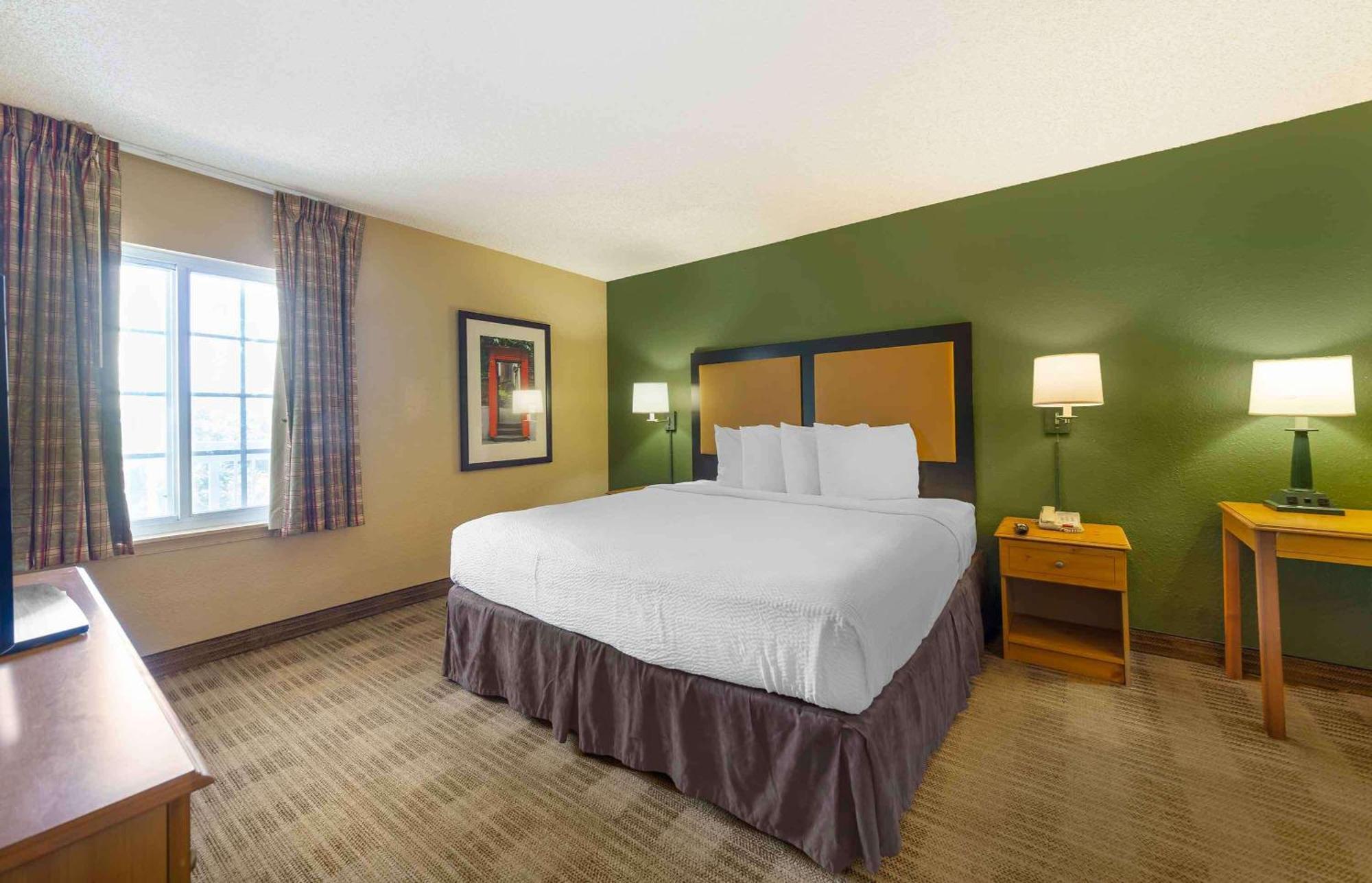 Extended America - - Commerce 2* Boca Raton