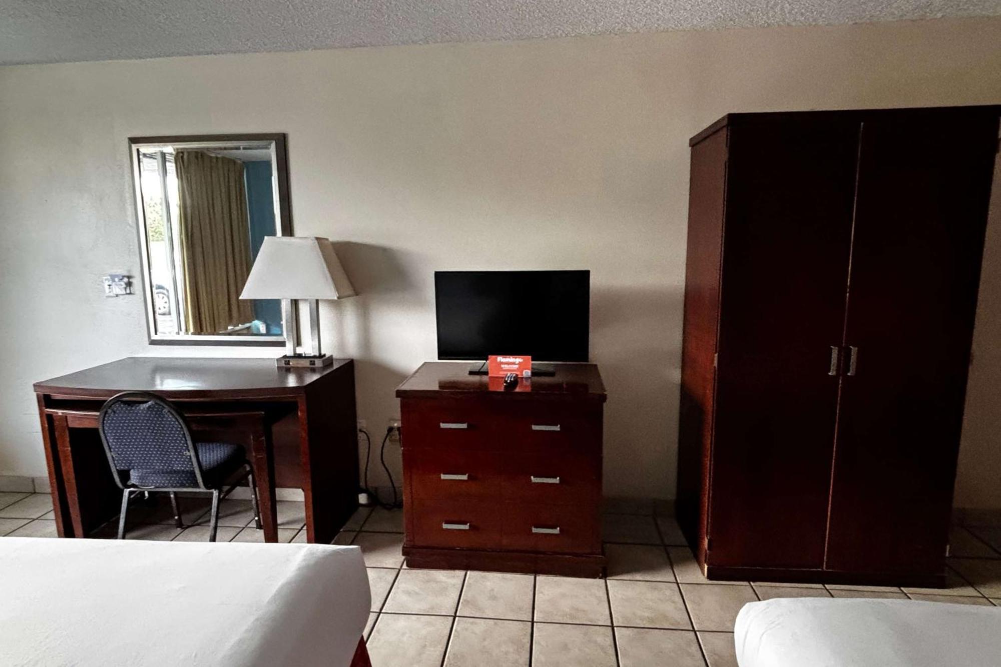Ramada By Wyndham Flamingo Water Park Hotel 3*